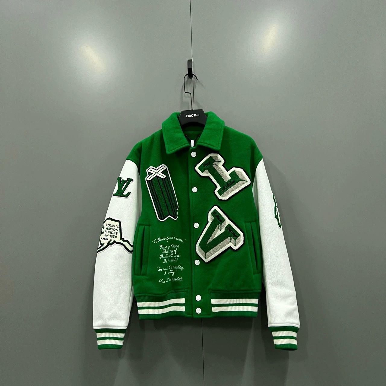 Louis Vuitton Louis Vuitton Green Embroidered Logo Baseball Jacket Size US L / EU 52-54 / 3 - 1 Thumbnail
