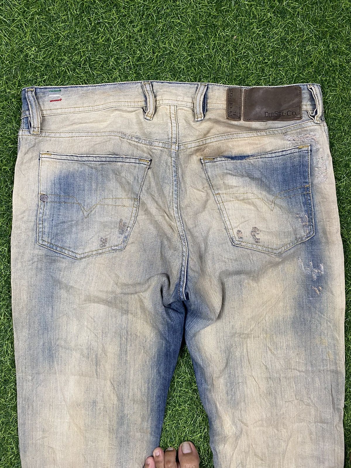 Diesel Vintage Diesel Buster Blue Wash faded distressed Jeans Size US 35 - 4 Thumbnail