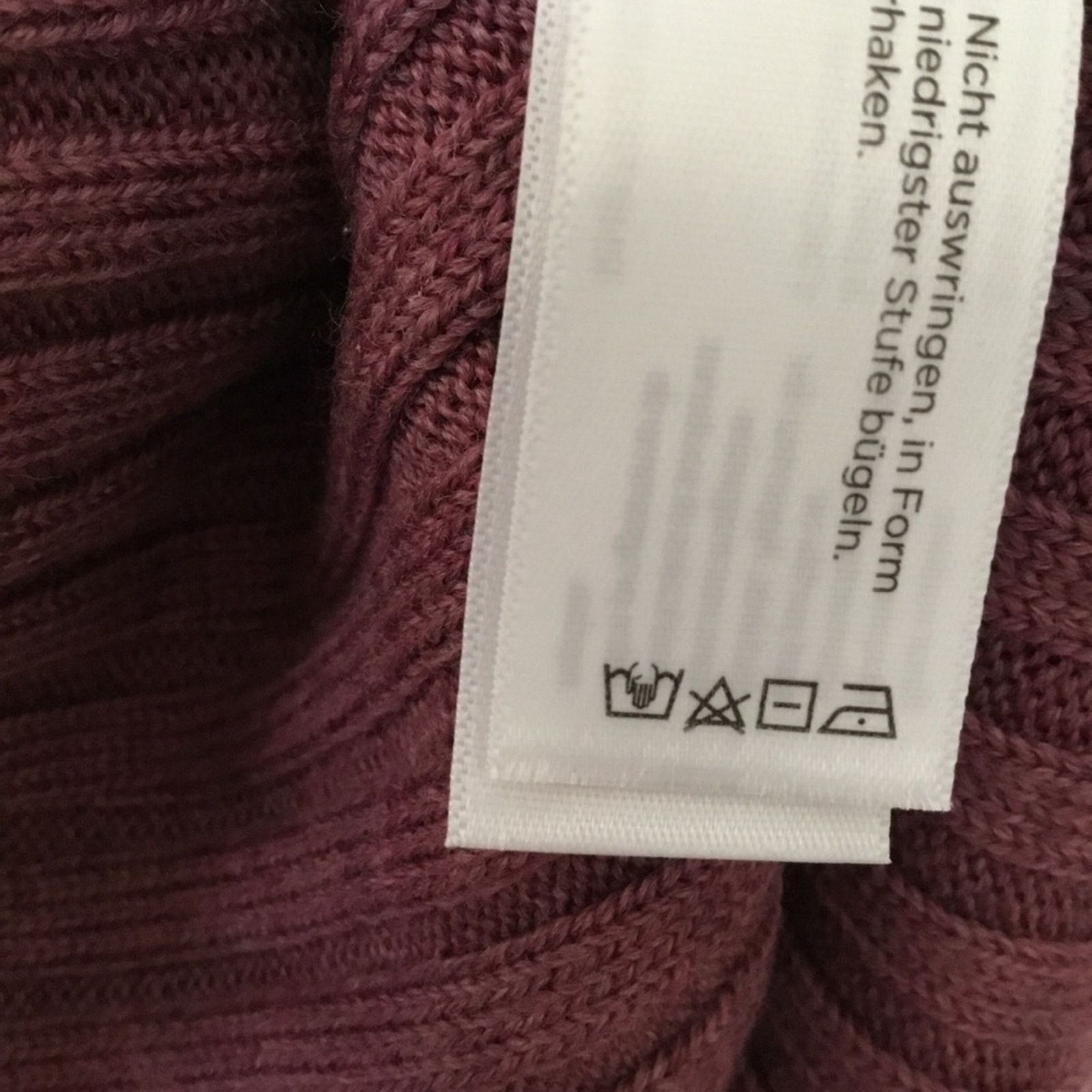 Eileen Fisher Eileen Fisher Wine Merino Wool V-Neck Sweater Size XS / US 0-2 / IT 36-38 - 10 Thumbnail
