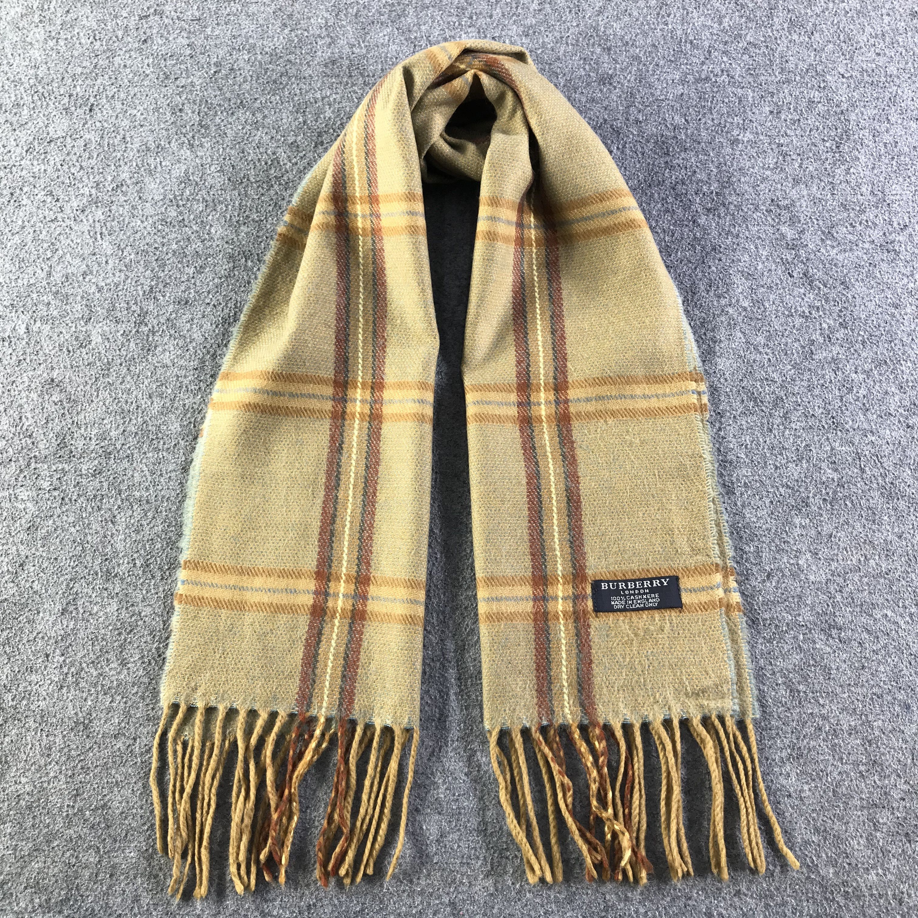 Burberry Burberry Cashmere Scarf / Muffler / Neckwear SS1546 Size ONE SIZE - 1 Thumbnail