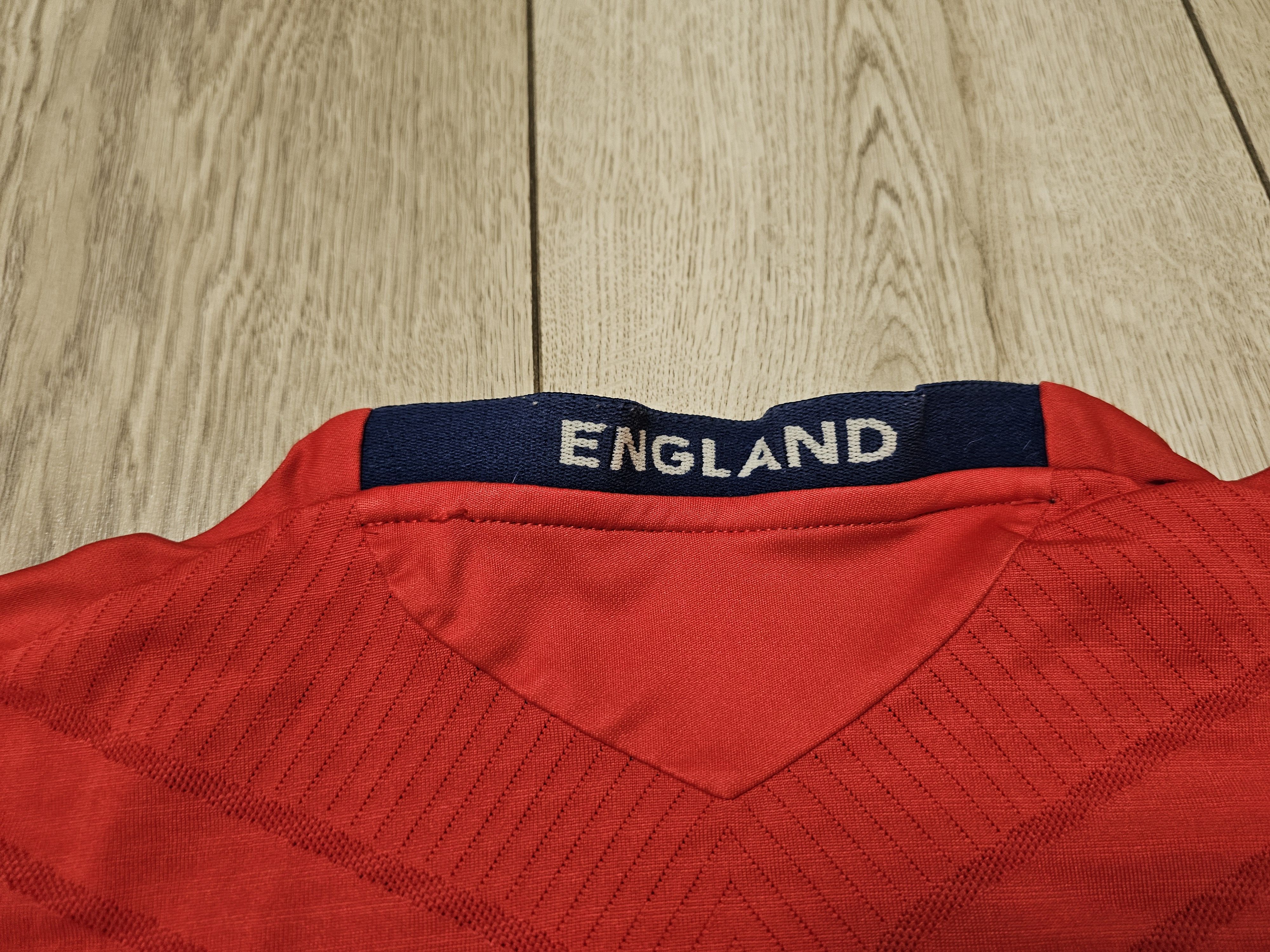 Vintage ENGLAND 2008 2010 AWAY FOOTBALL SHIRT SOCCER JERSEY Size US L / EU 52-54 / 3 - 4 Thumbnail