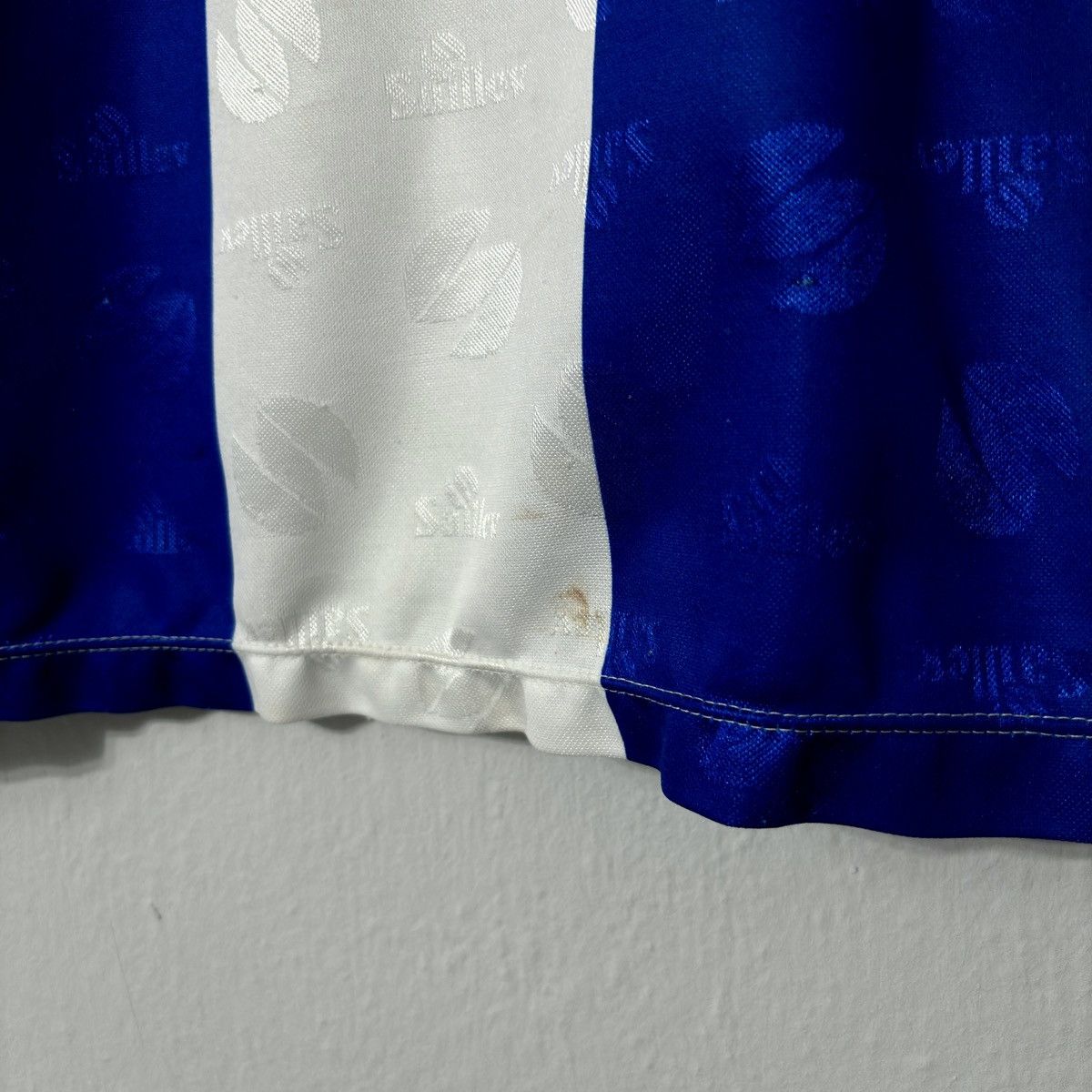 Vintage 1995 1996 FC Porto Retro Vintage Saillev Home Soccer Jersey Size US L / EU 52-54 / 3 - 6 Thumbnail