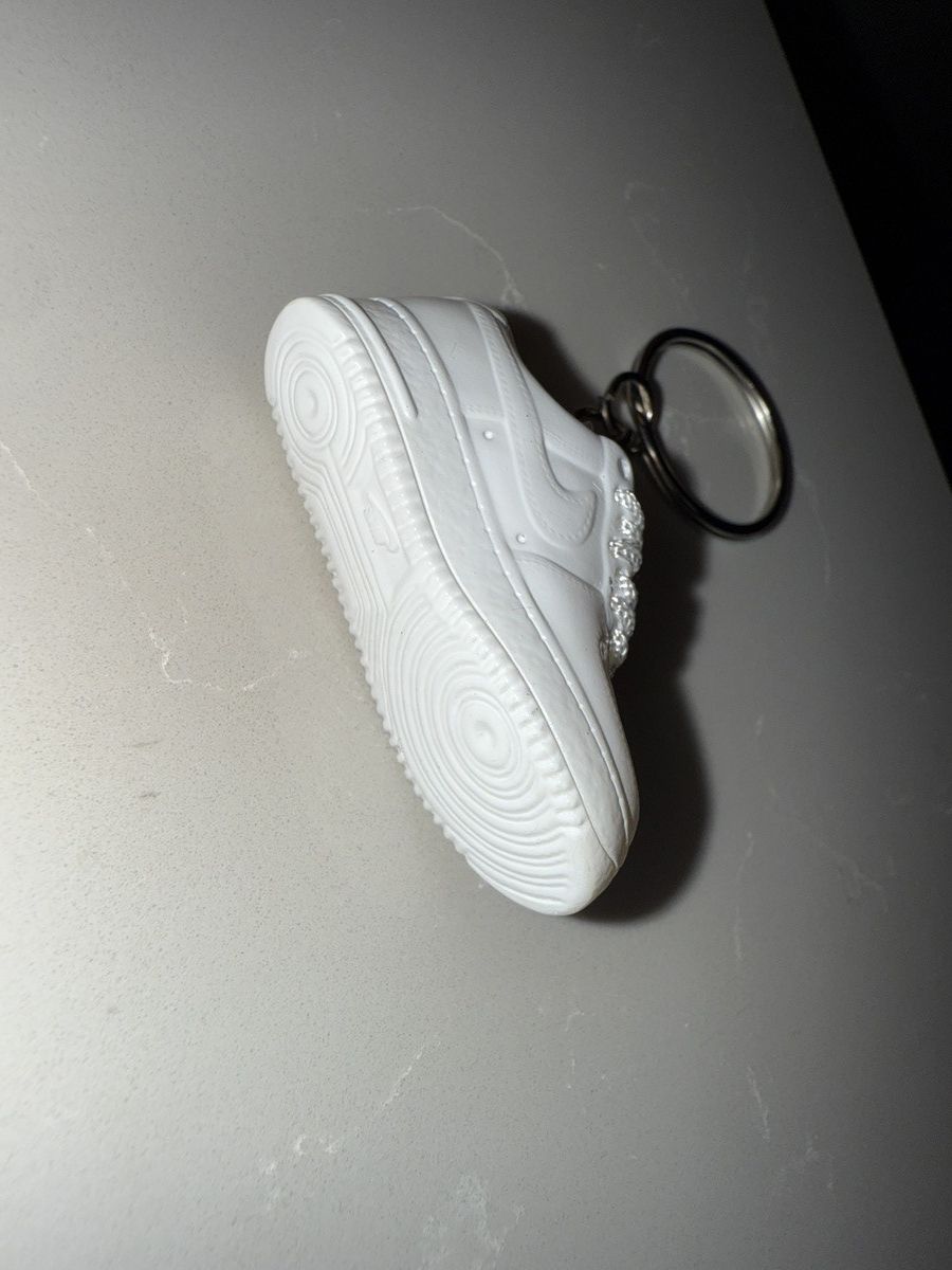 Nike 3D Mini Sneaker, Nike AF1 triple white, keychain shoe NEW! Size ONE SIZE - 9 Thumbnail
