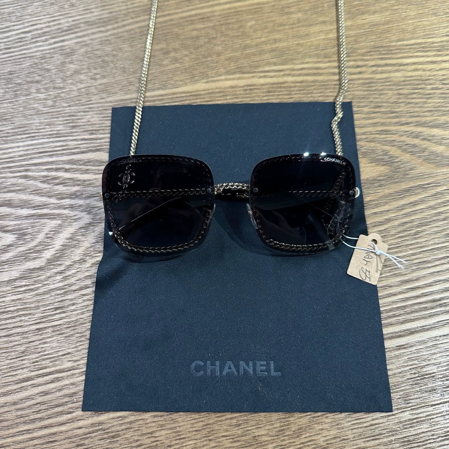 Chanel Chanel mar55 Chain Logo Square Frame Sunglasses Size ONE SIZE - 1 Thumbnail