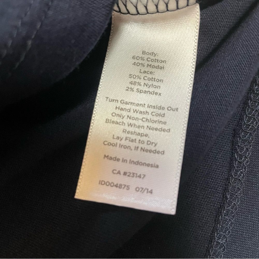 Talbots NWT New Talbots Navy Lace Front Long Sleeve Cotton Top Size Size XL / US 12-14 / IT 48-50 - 9 Thumbnail
