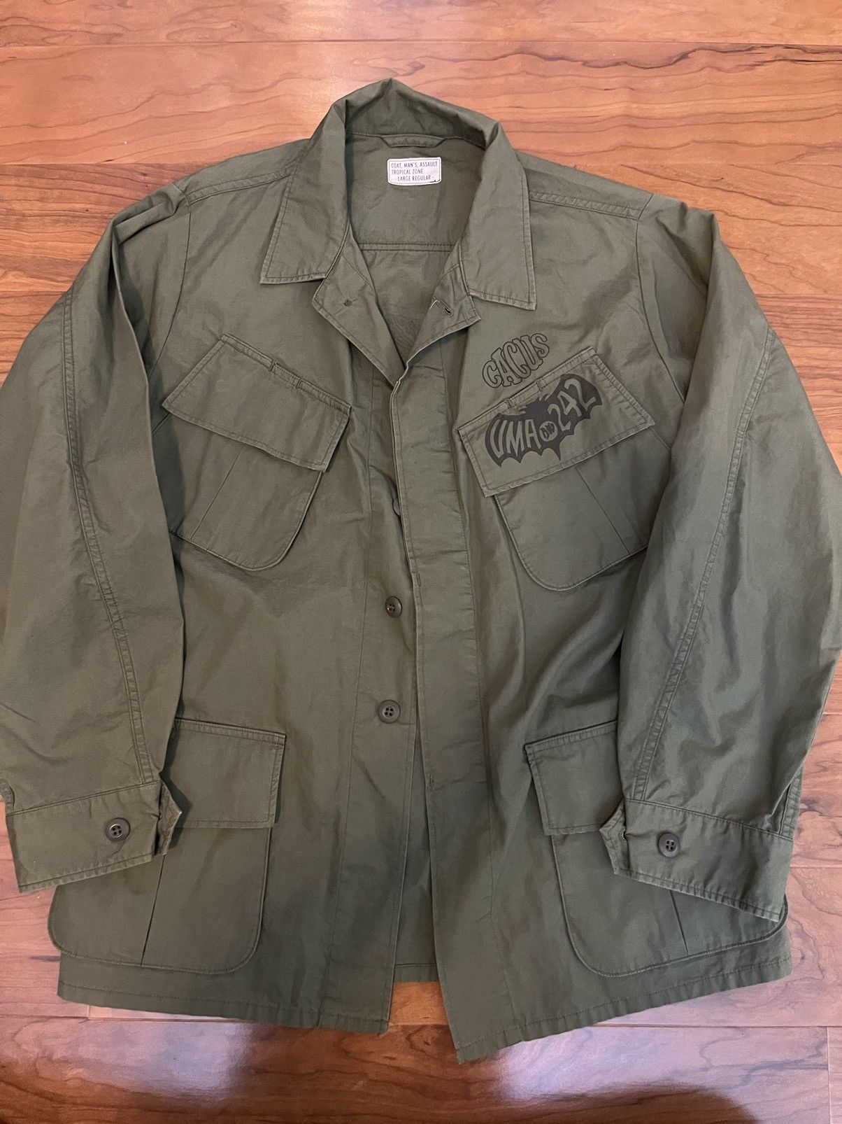 image of Colimbo Hunting Goods Colimbo Southernmost Bush Jacket in Olive, Men's (Size Large)