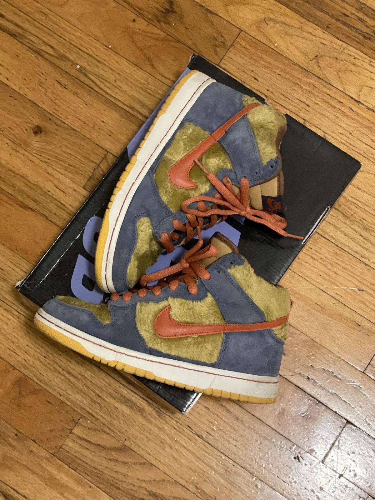 Nike SB Nike SB Dunk High Papa Bear size 6 Size US 6 / EU 39 - 1 Thumbnail