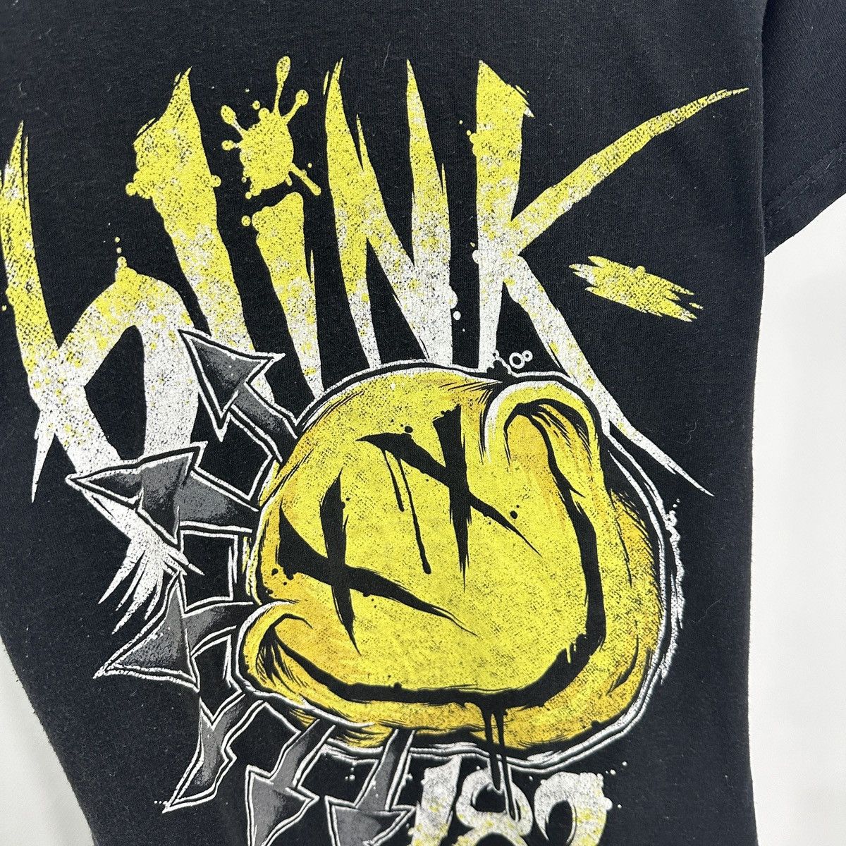 Band Tees Vintage 00s Blink 182 Rock band tee punk skate og y2k hype Size US S / EU 44-46 / 1 - 4 Thumbnail