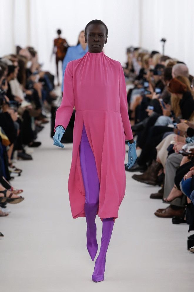 Balenciaga Spring 2017 RTW Gloves Size ONE SIZE - 3 Thumbnail