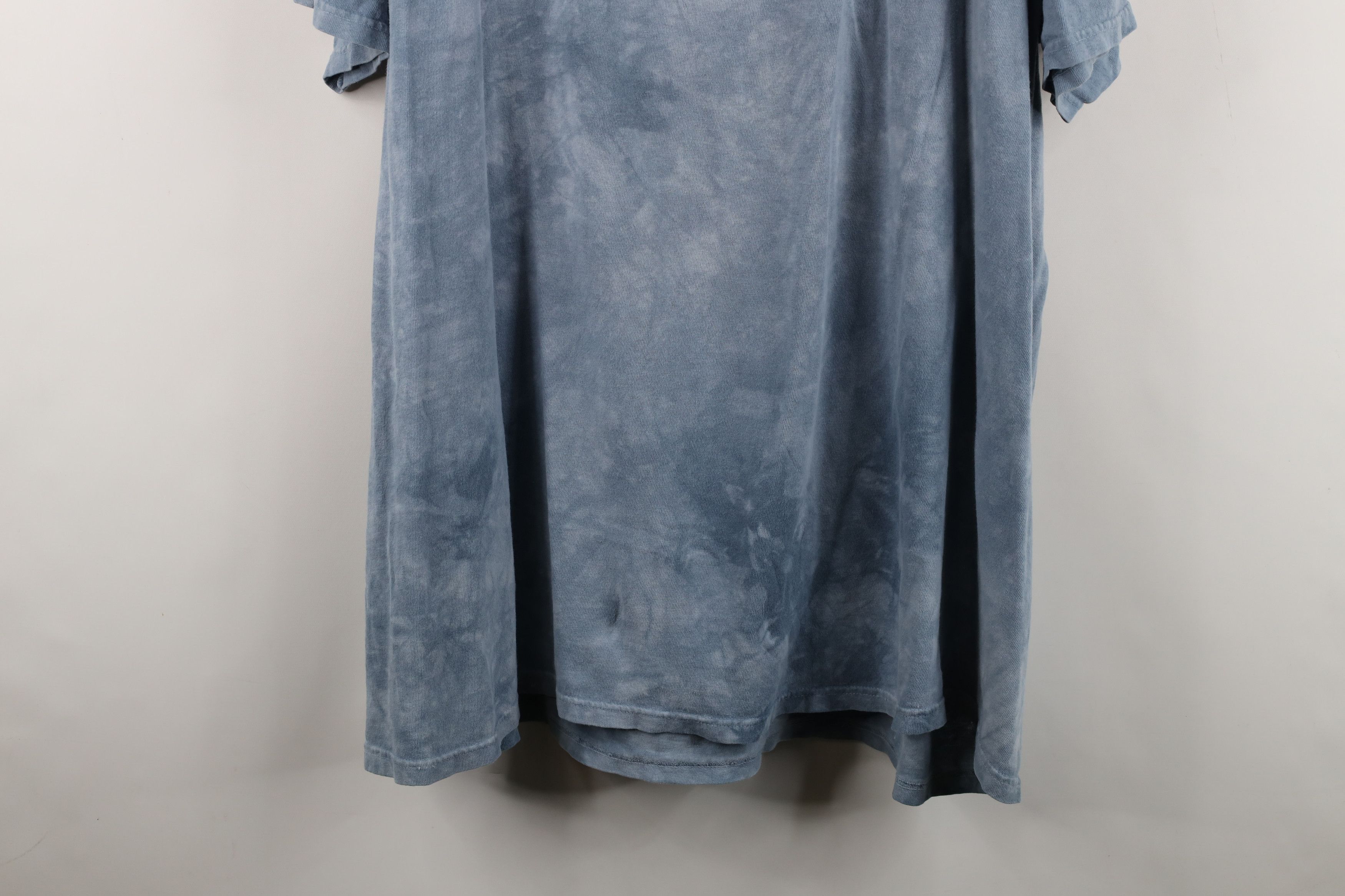 Vintage Vintage Y2K Streetwear Acid Wash Husky Dog Wolf T-Shirt Blue Size US XXL / EU 58 / 5 - 12 Thumbnail