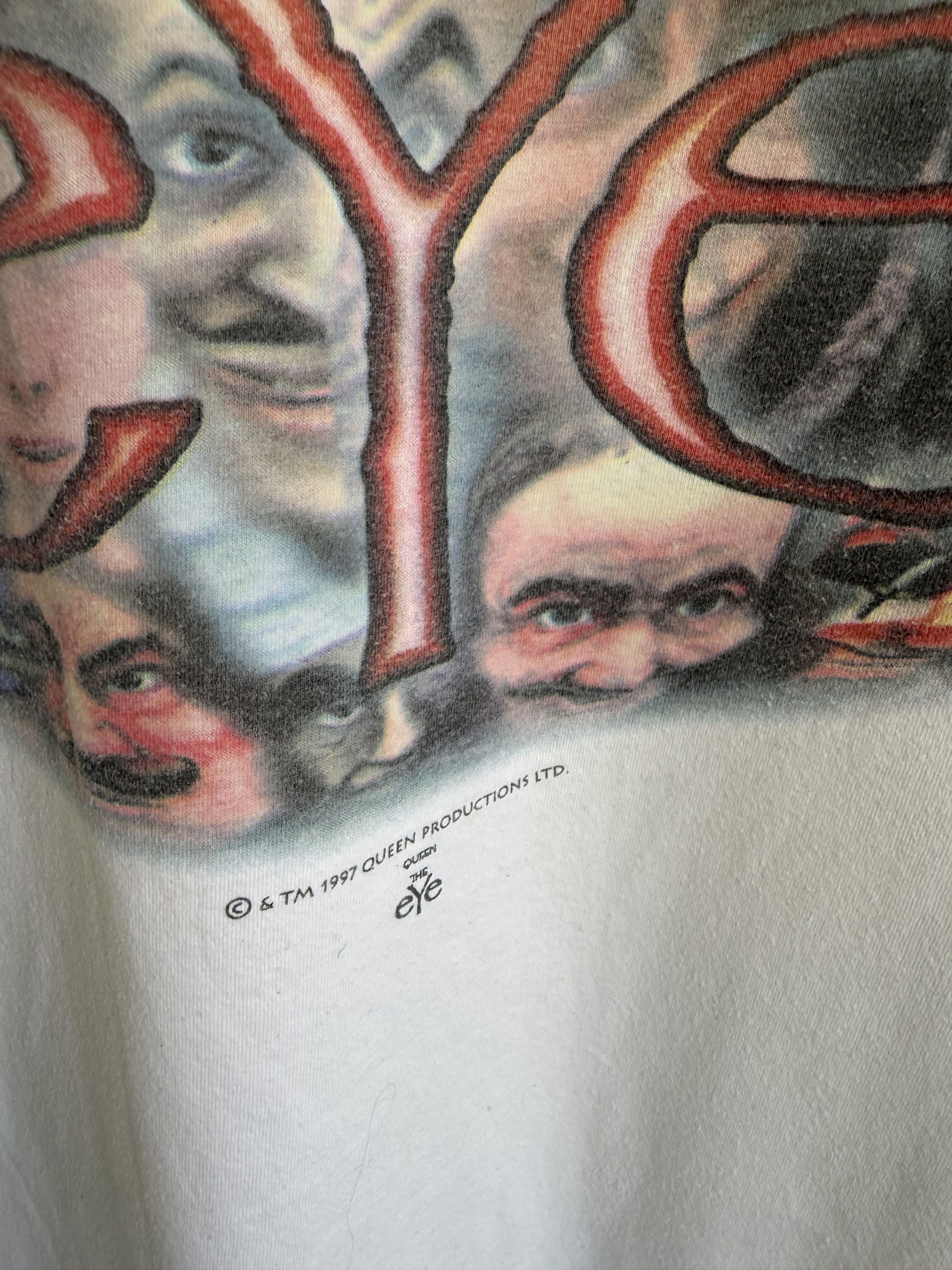 Band Tees × Vintage RARE Vintage 1998 Queen The Eye pc game t-shirt Size US L / EU 52-54 / 3 - 3 Thumbnail