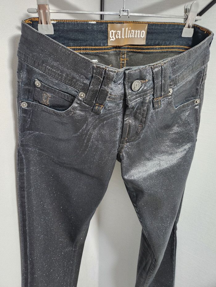 John Galliano john Galliano 펄샤이닝 코팅 데님 Size 25" / US 0 / IT 36 - 2 Thumbnail