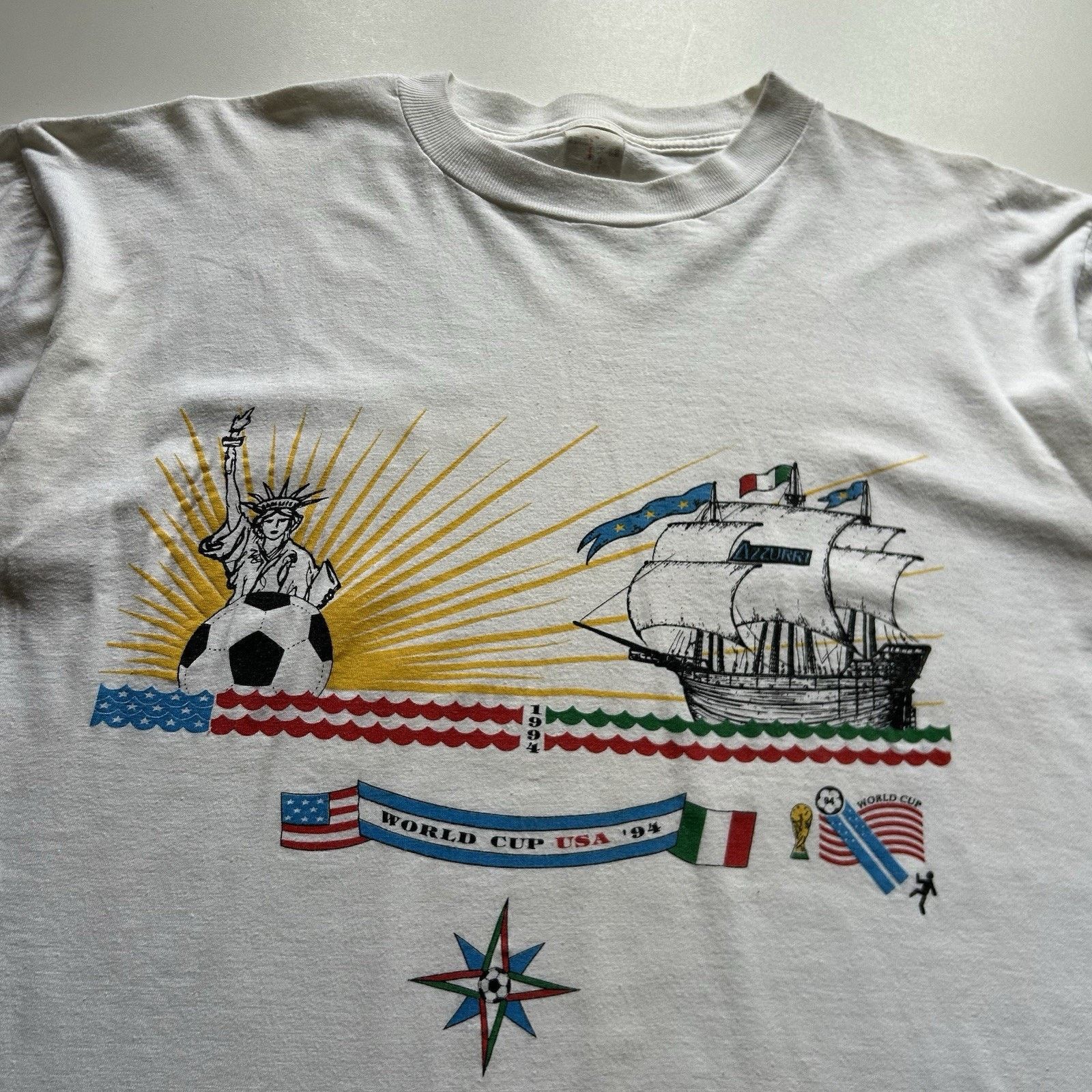 Vintage Vintage 1994 World Cup USA T-Shirt XL 90s NYC Italia Soccer Size US XL / EU 56 / 4 - 2 Thumbnail