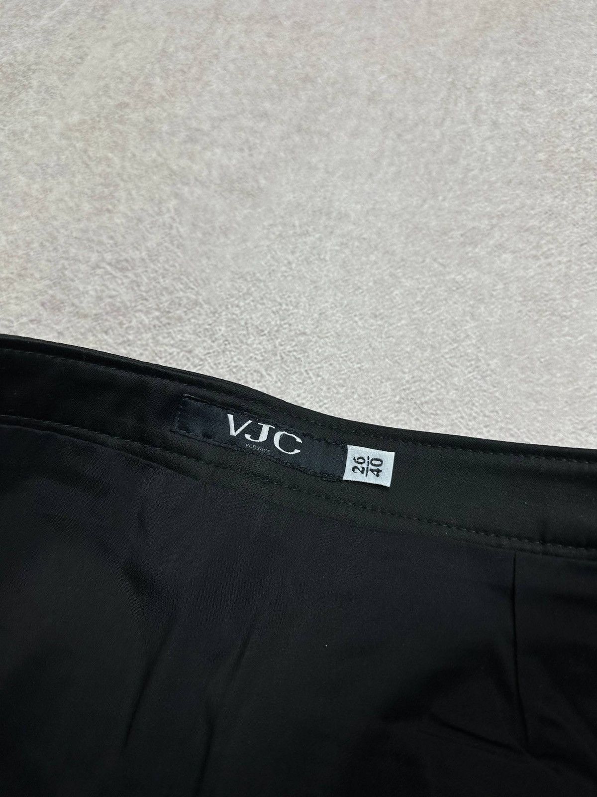 Versace VJC Versace Womans Midi Skirt Rare Black Size 27" / US 4 / IT 40 - 5 Thumbnail