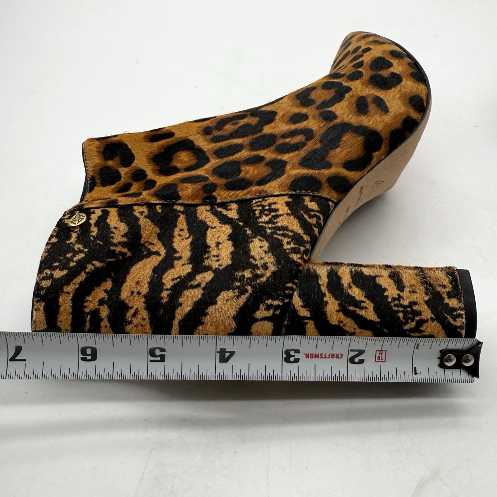 Vintage Antonio Melani Shahn Leopard Calf Hair Ankle Boots Women Size 7.5 M Pointed Toe Boots Size US 8 / IT 38 - 2 Thumbnail