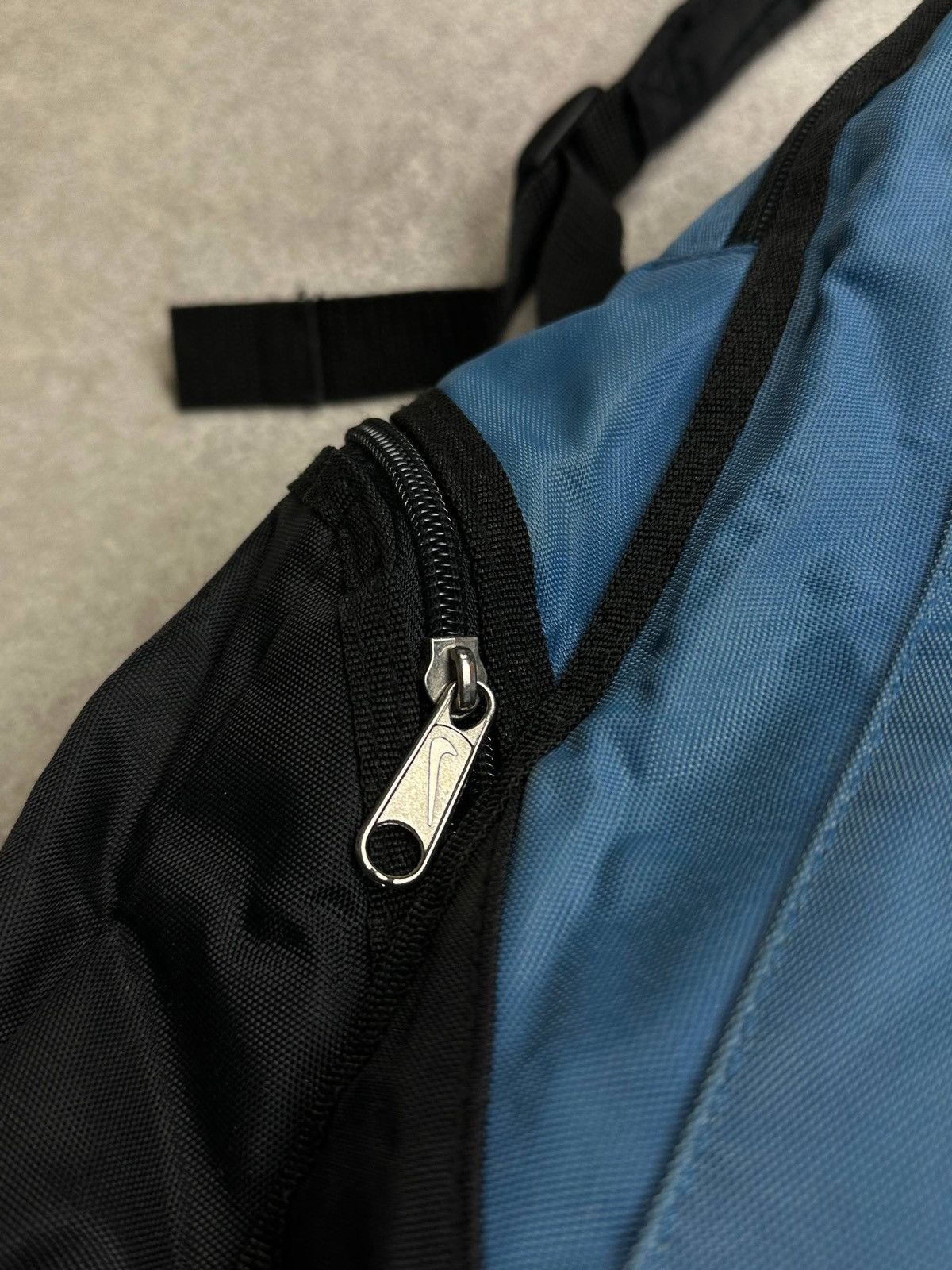 Nike Vintage Nike Swoosh Retro Y2K Backpack Os Size ONE SIZE - 3 Thumbnail