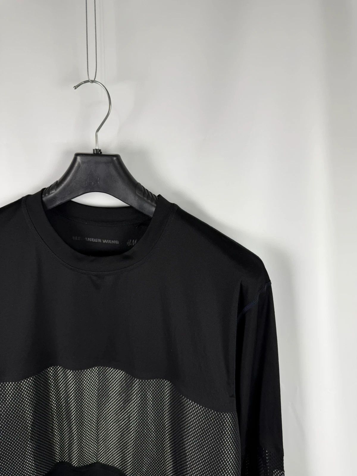 Alexander Wang × H&M Alexander Wang HM Longsleeve With Mesh Logos size S Size US S / EU 44-46 / 1 - 2 Thumbnail