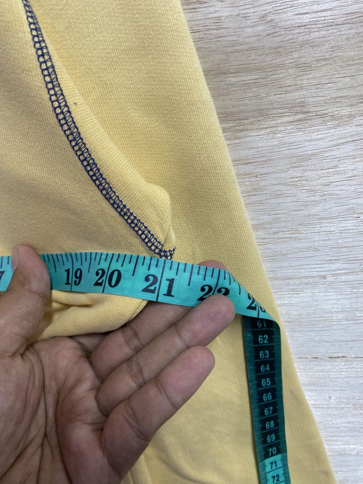 Helly Hansen vintage Helly Hansen crewneck sweatshirt embroidered logo Size US M / EU 48-50 / 2 - 5 Thumbnail