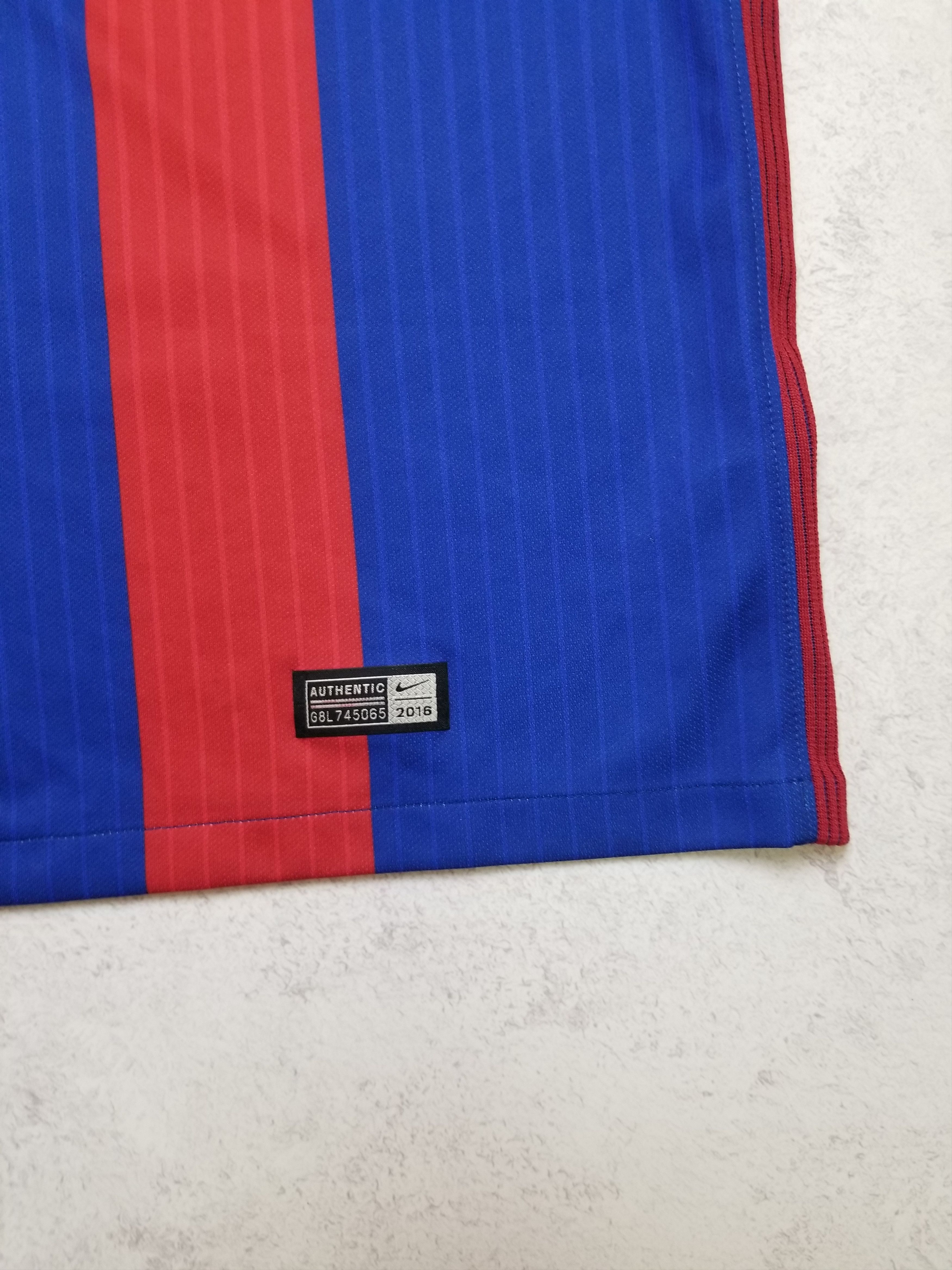 Nike FC BARCELONA 2016 HOME FOOTBALL SHIRT Jersey Size US XS / EU 42 / 0 - 16 Thumbnail
