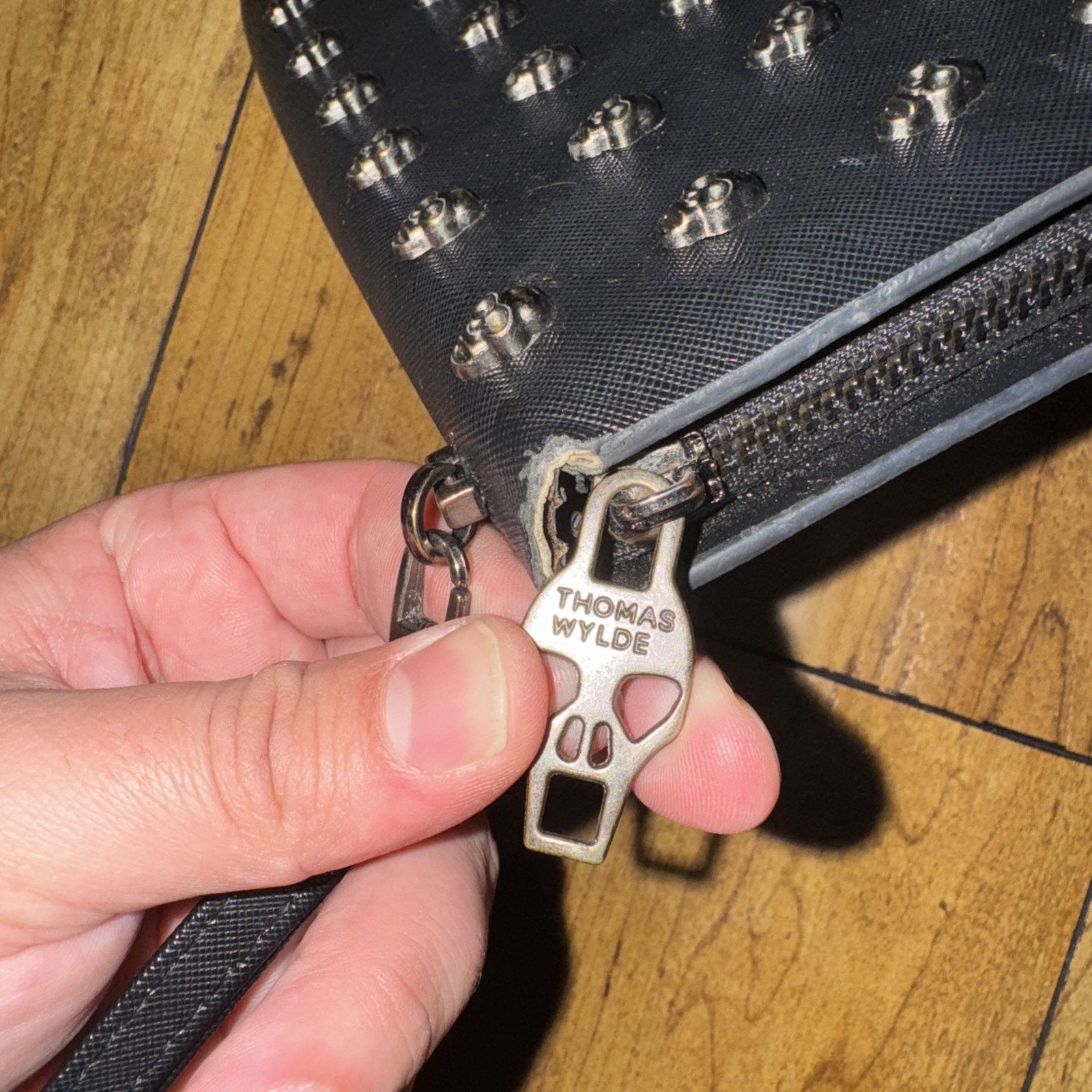 Goth Money × Thomas Wylde × Vintage Thomas Wylde Black Silver Skull Embellished Clutch Handbag Size ONE SIZE - 4 Thumbnail