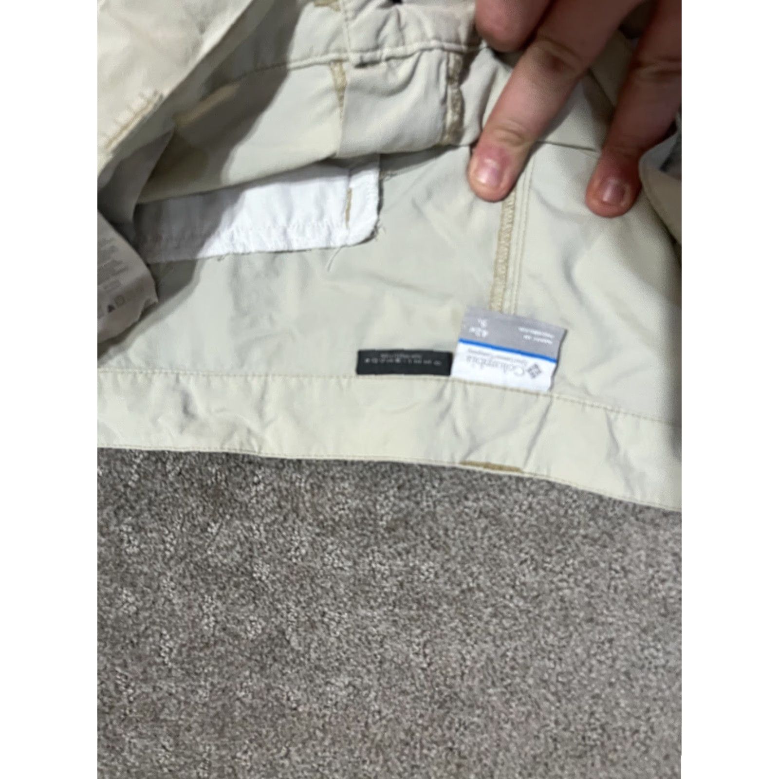 Vintage Columbia Shorts Mens 42x9 Beige Performance Omni Shield Fishing Zip Pocket Shirt? Size US 42 / EU 58 - 3 Thumbnail