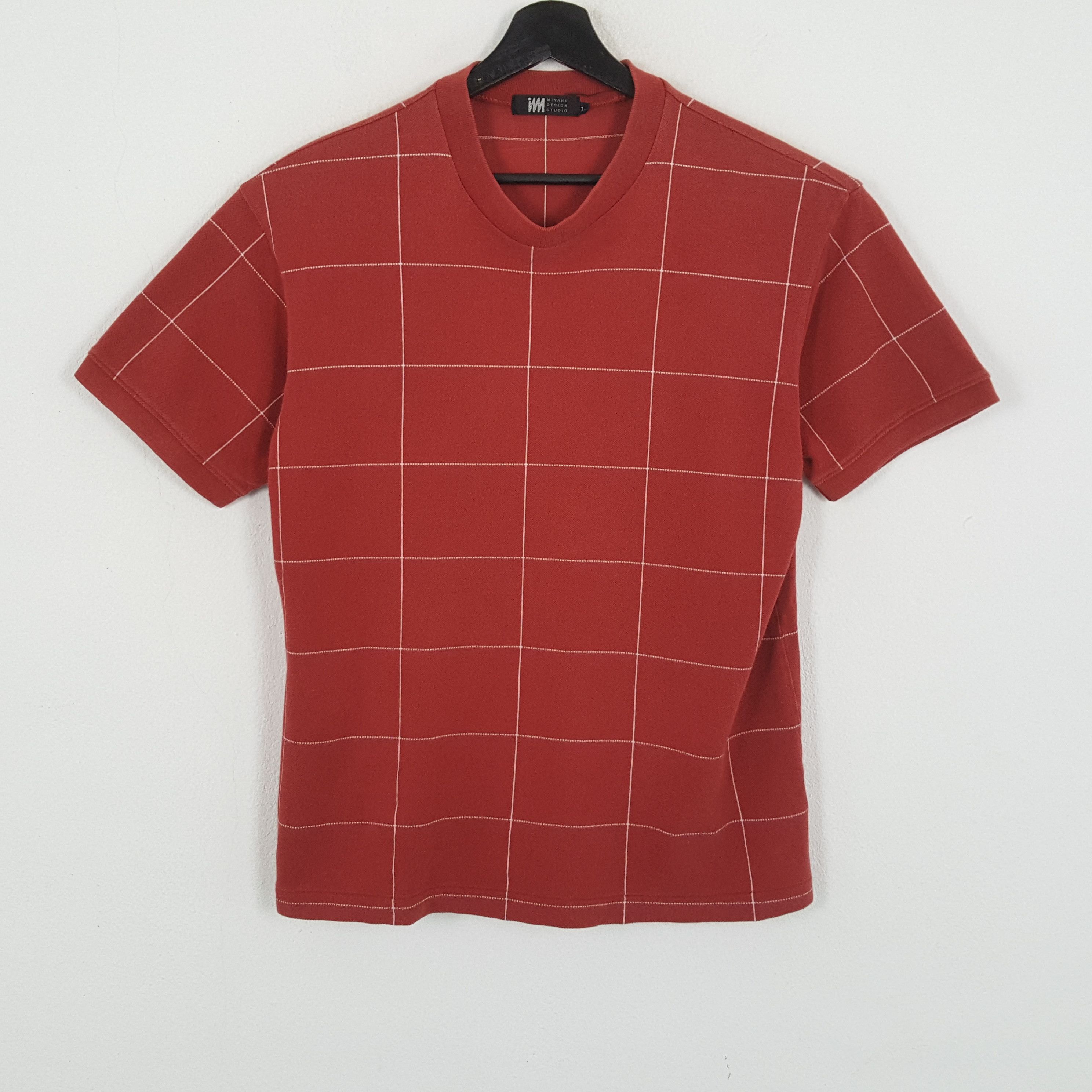 Issey Miyake × Japanese Brand × Vintage IM MIYAKE Design Studio Japanese Designer Brand Tshirt Size US L / EU 52-54 / 3 - 1 Thumbnail