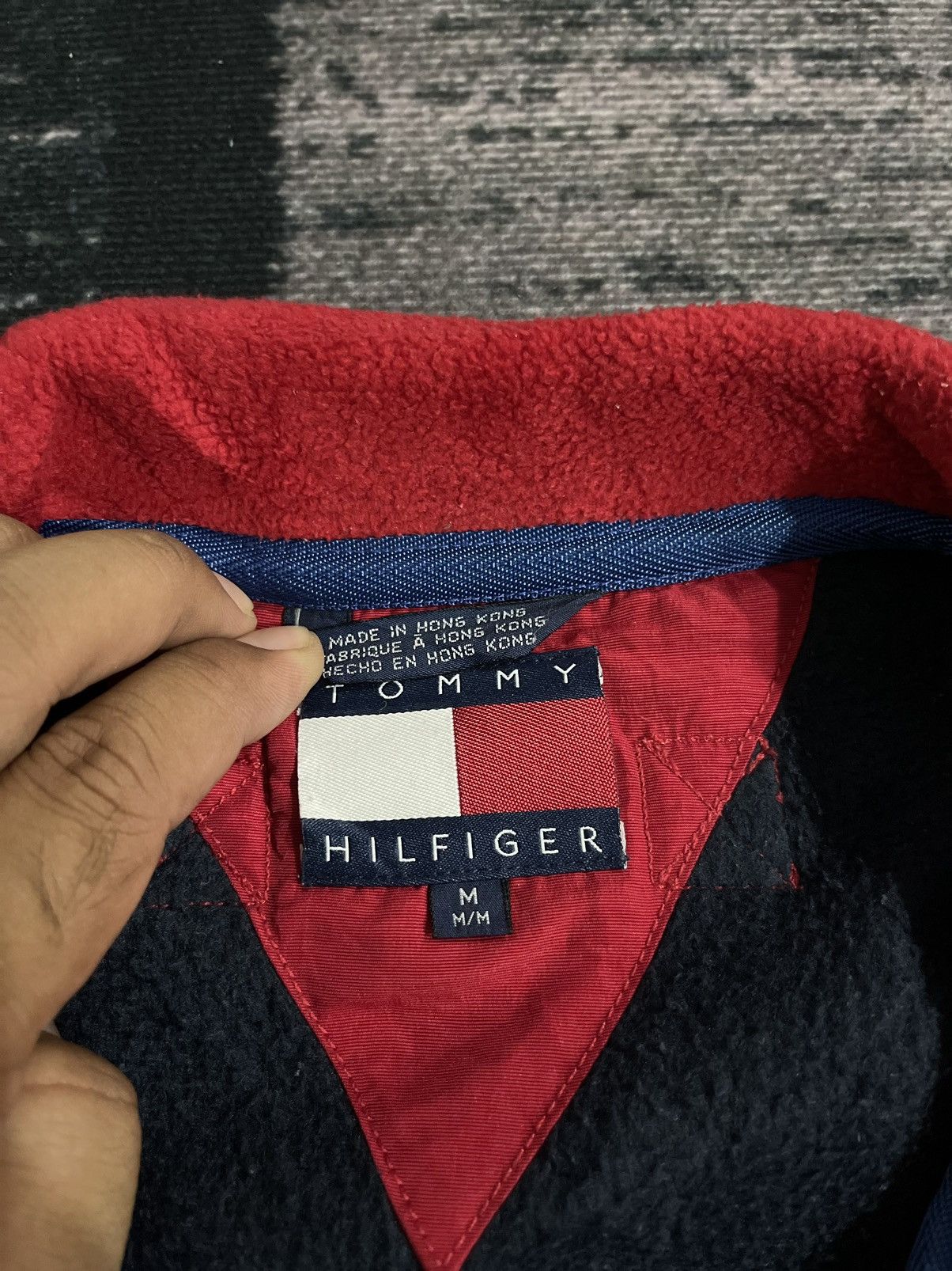 Tommy Hilfiger Vintage Tommy Hilfiger Fleece Jacket Size US XL / EU 56 / 4 - 7 Thumbnail