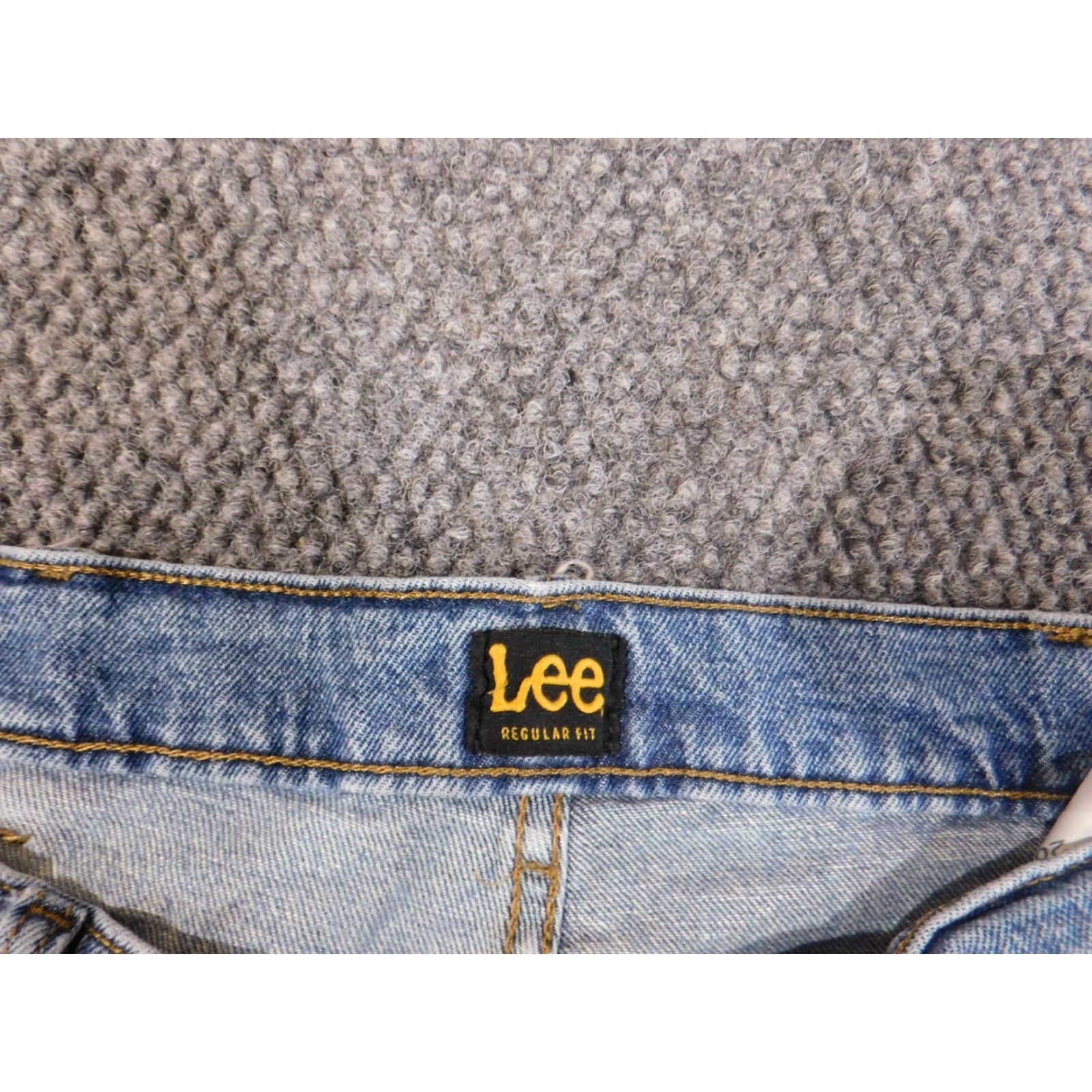 Lee Lee Jeans Men Jeans 36x30 Light Blue Distressed Denim Work Straight Regular USA Pocket Zipper Mid Rise 30 In Inseam Size US 36 / EU 52 - 3 Thumbnail
