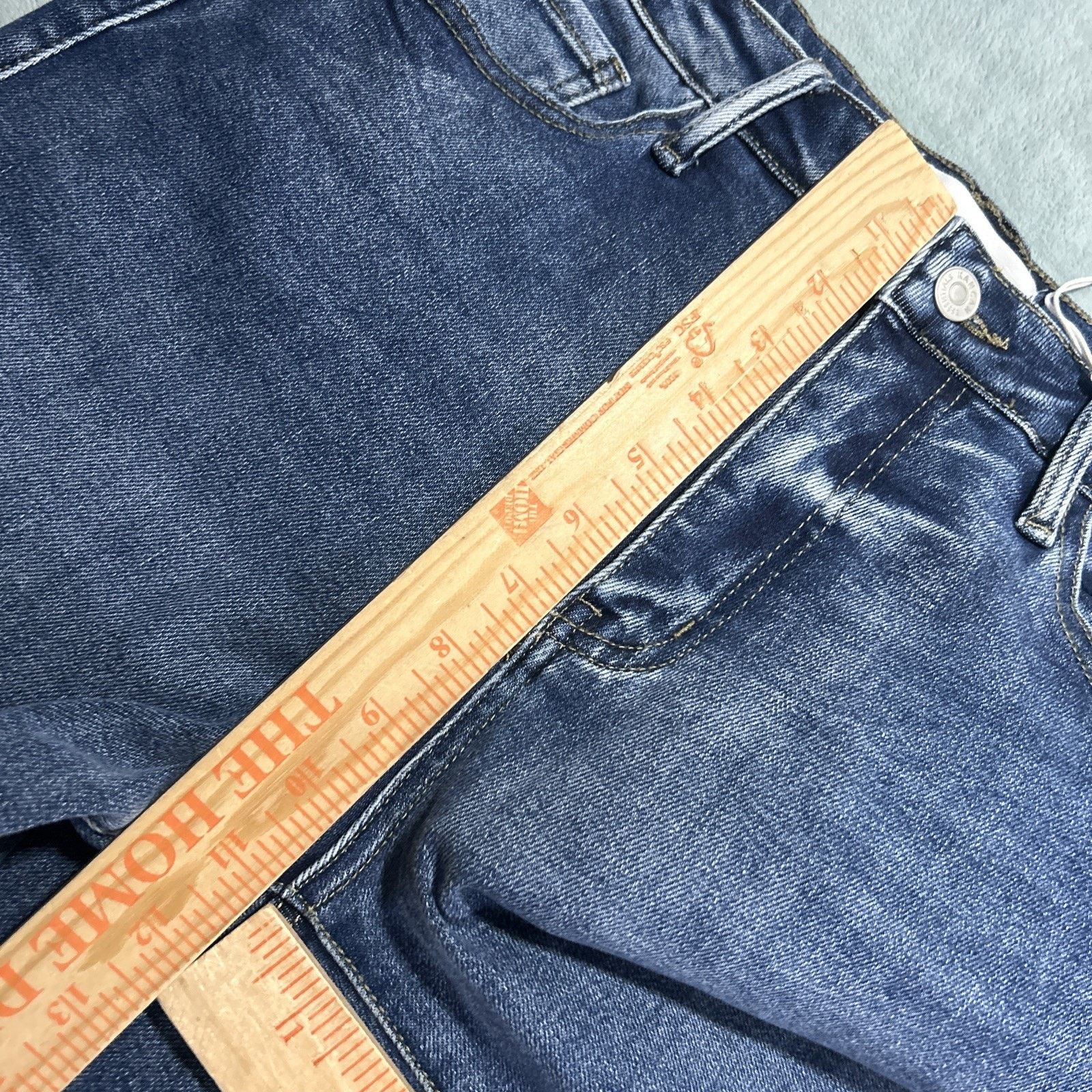 Levi's Beyond Baggy Jeans Womens 9/28 31x32 Hamilton Wide leg Loose Size 31" - 14 Thumbnail