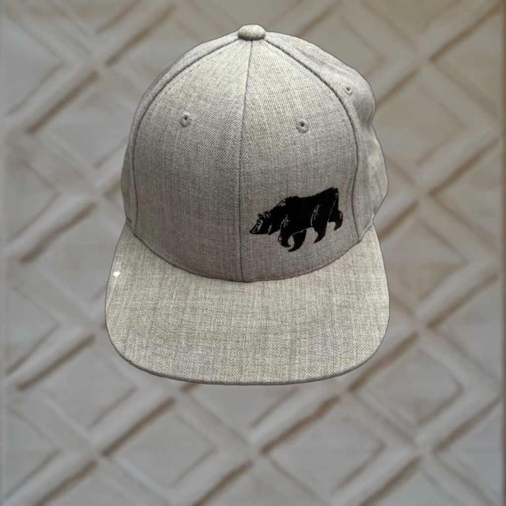 Vintage VINTAGE The Classics Yupoong Snapback Embroidered Bear Hat Cap mens Gray Wool Blend Size ONE SIZE - 1 Thumbnail