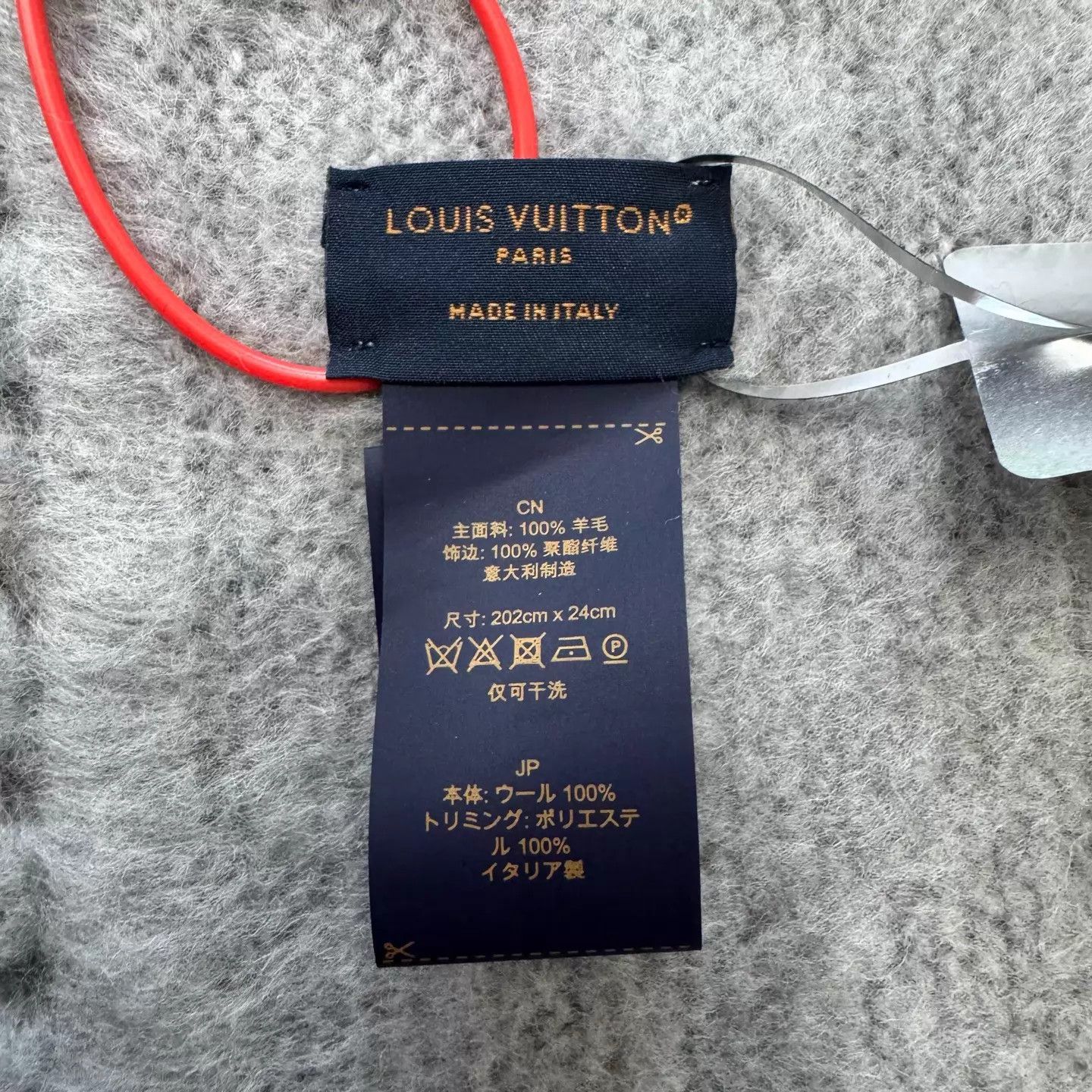 Louis Vuitton LV Gray Embroidered Logo Tassel Cashmere Scarf Size ONE SIZE - 5 Thumbnail