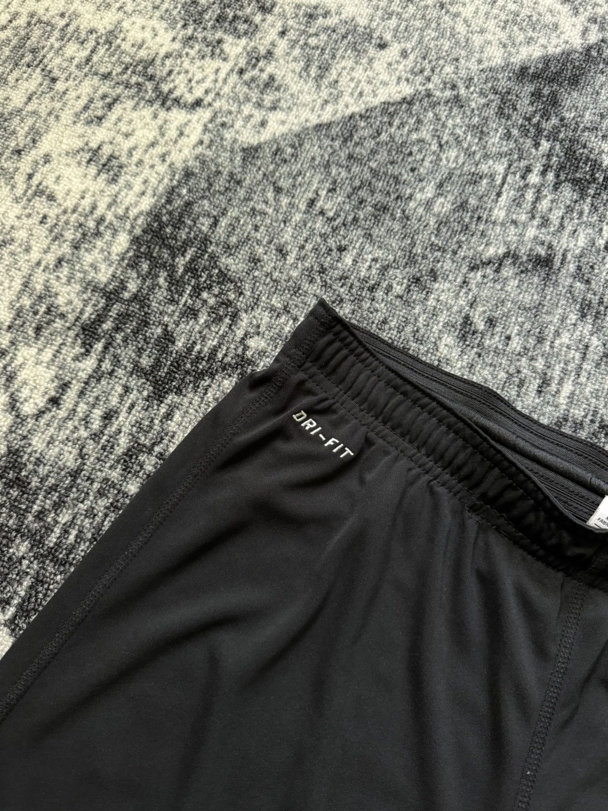 Nike × Vintage Vintage Vike Football Shorts Dri-fit Swoosh Black Y2K 90s Size US 32 / EU 48 - 3 Thumbnail
