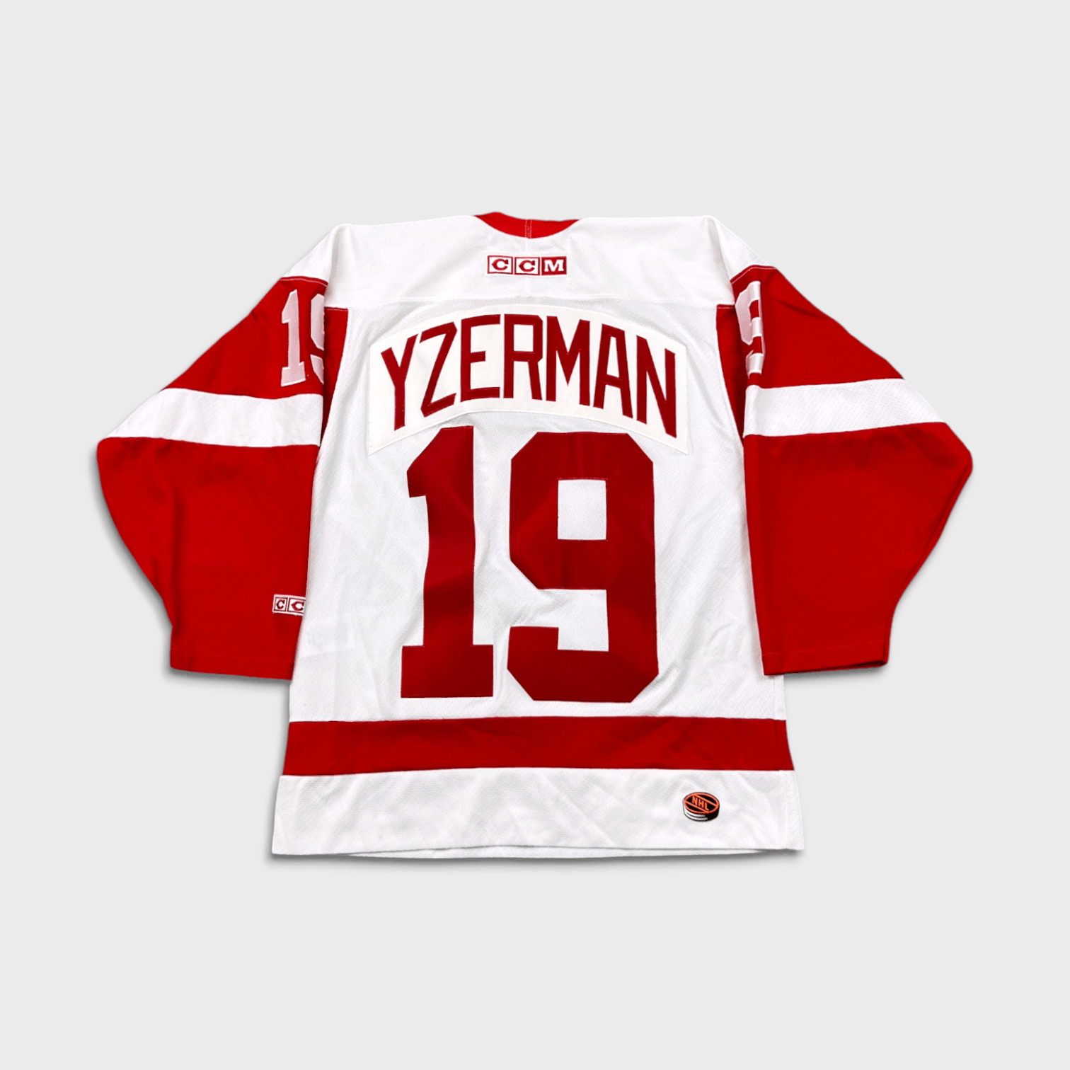 image of VTG 90's Ccm Steve Yzerman Detroit Red Wing Nhl Hockey Jersey in White, Men's (Size Small)