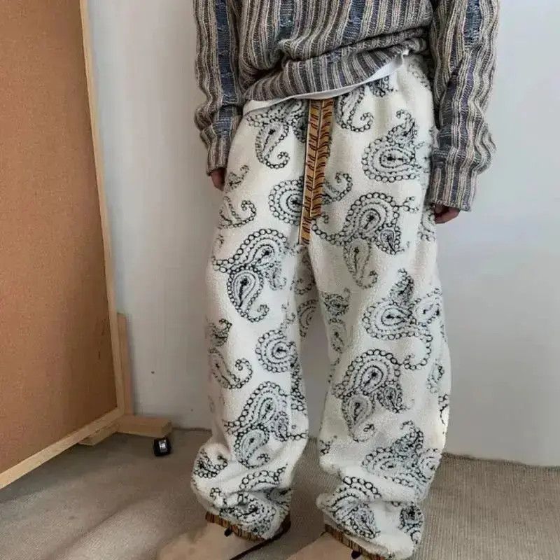 Japanese Brand Avant garde retro paisley fleece pants with tiger embroidery Size US 30 / EU 46 - 1 Thumbnail