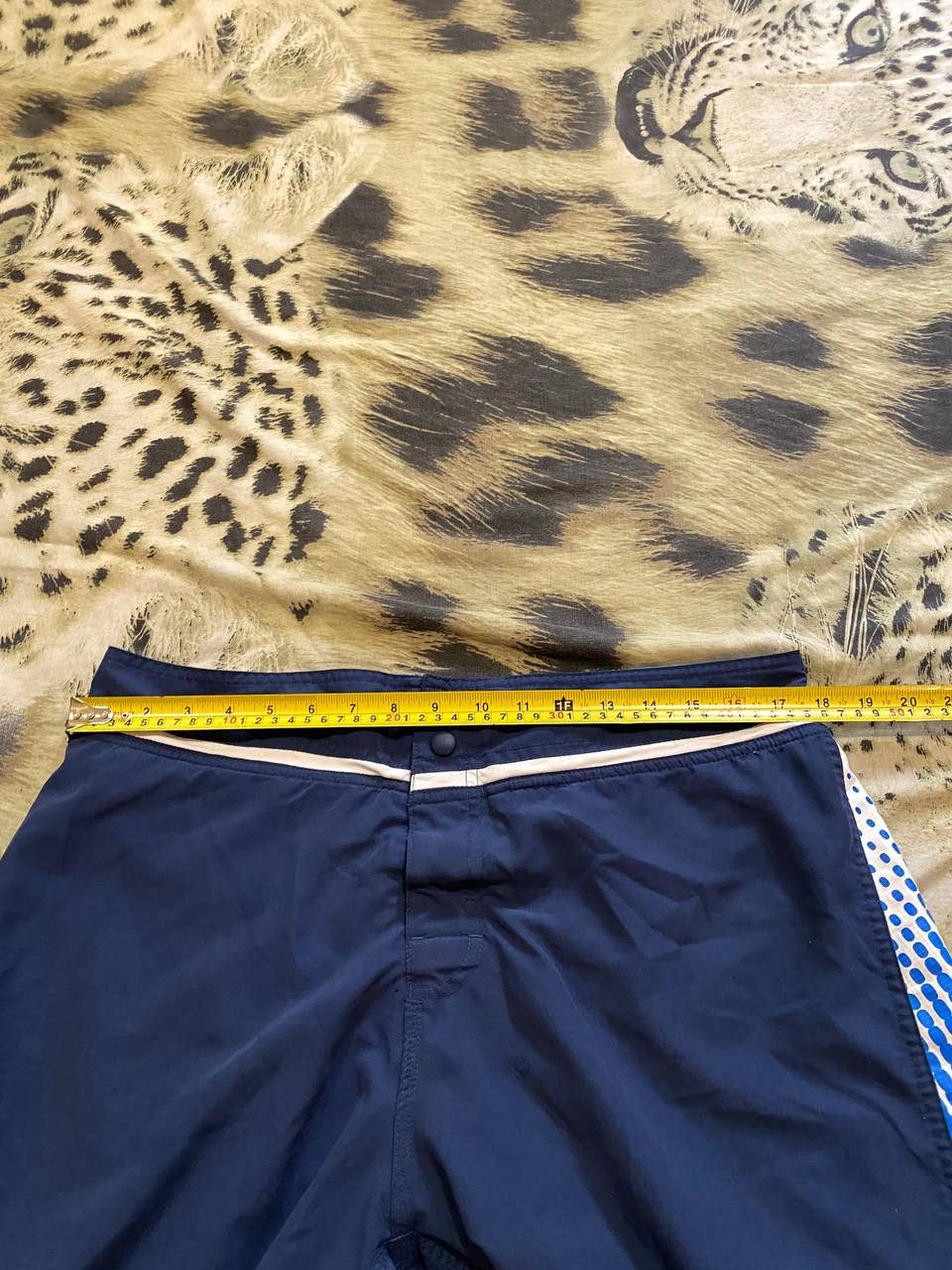 Nike Vintage Nike Y2K Logo Streetwear Shorts Size M Size US 34 / EU 50 - 11 Thumbnail