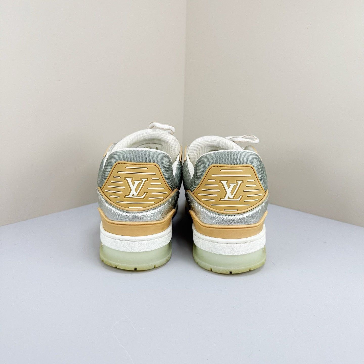 Louis Vuitton Louis Vuitton Tinfoil Silver Trainer Sneakers Size US 8 / EU 41 - 3 Thumbnail