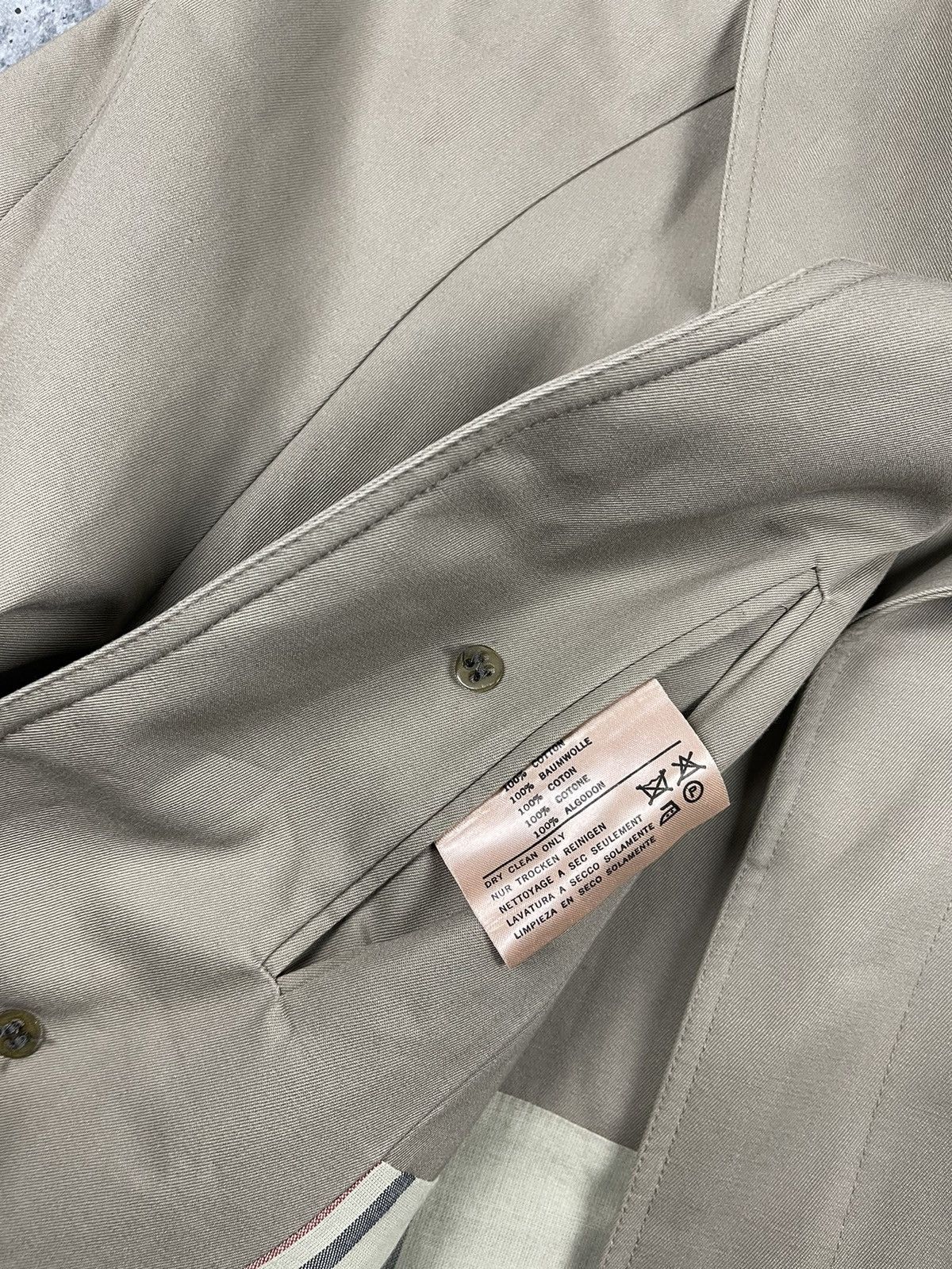 Aquascutum 🔥 VINTAGE AQUASCUTUM TRENCH COAT MADE IN ENGLAND Size US XL / EU 56 / 4 - 8 Thumbnail