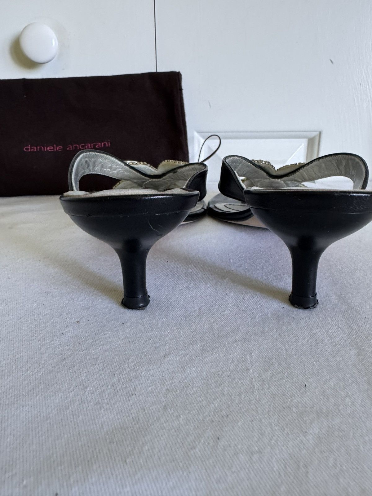 Other DANIELE ANCARANI Black Leather Thong Sandals 39.5/ 8 Size US 8 / IT 38 - 5 Thumbnail