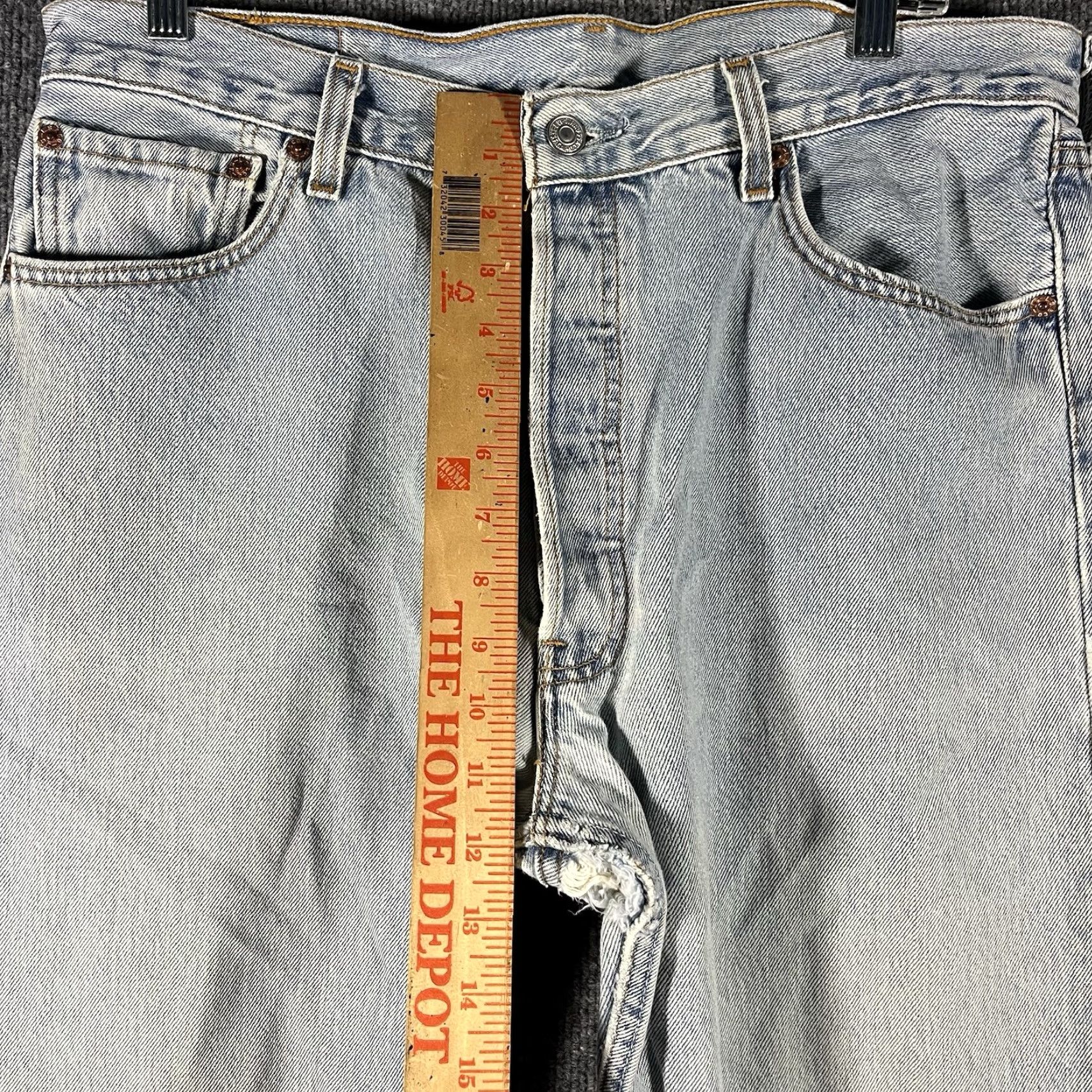 Levi's VINTAGE Levi's 501 Jeans USA 36x30 Light Wash 1998 1997 90s Distressed? No Fest? (But must only use original words) Size US 36 / EU 52 - 3 Thumbnail
