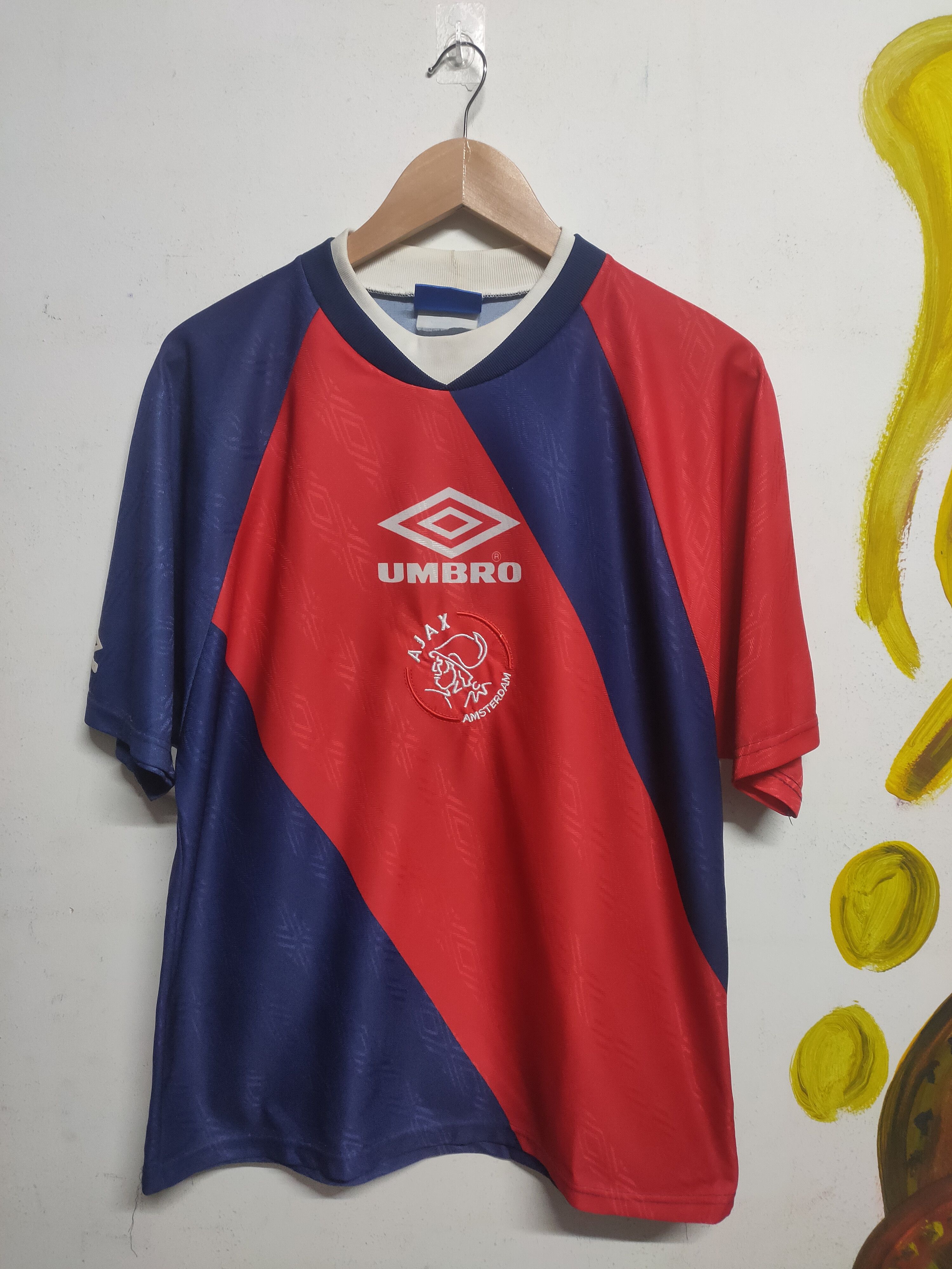 Vintage Vintage Ajax Training/Leisure 1997 - 1998 jersey Size US M / EU 48-50 / 2 - 3 Thumbnail