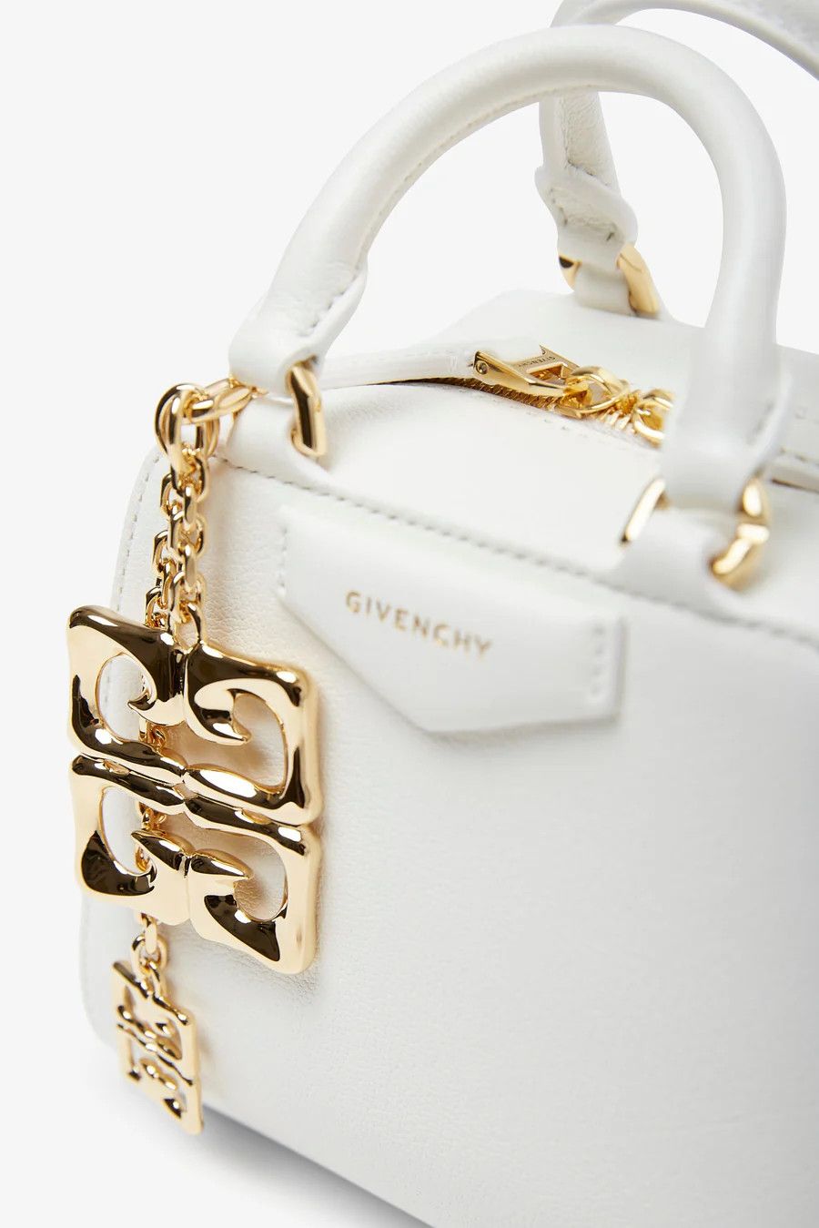 Givenchy o1w1db10126 Size: One Size / Bag in White Size ONE SIZE - 4 Thumbnail