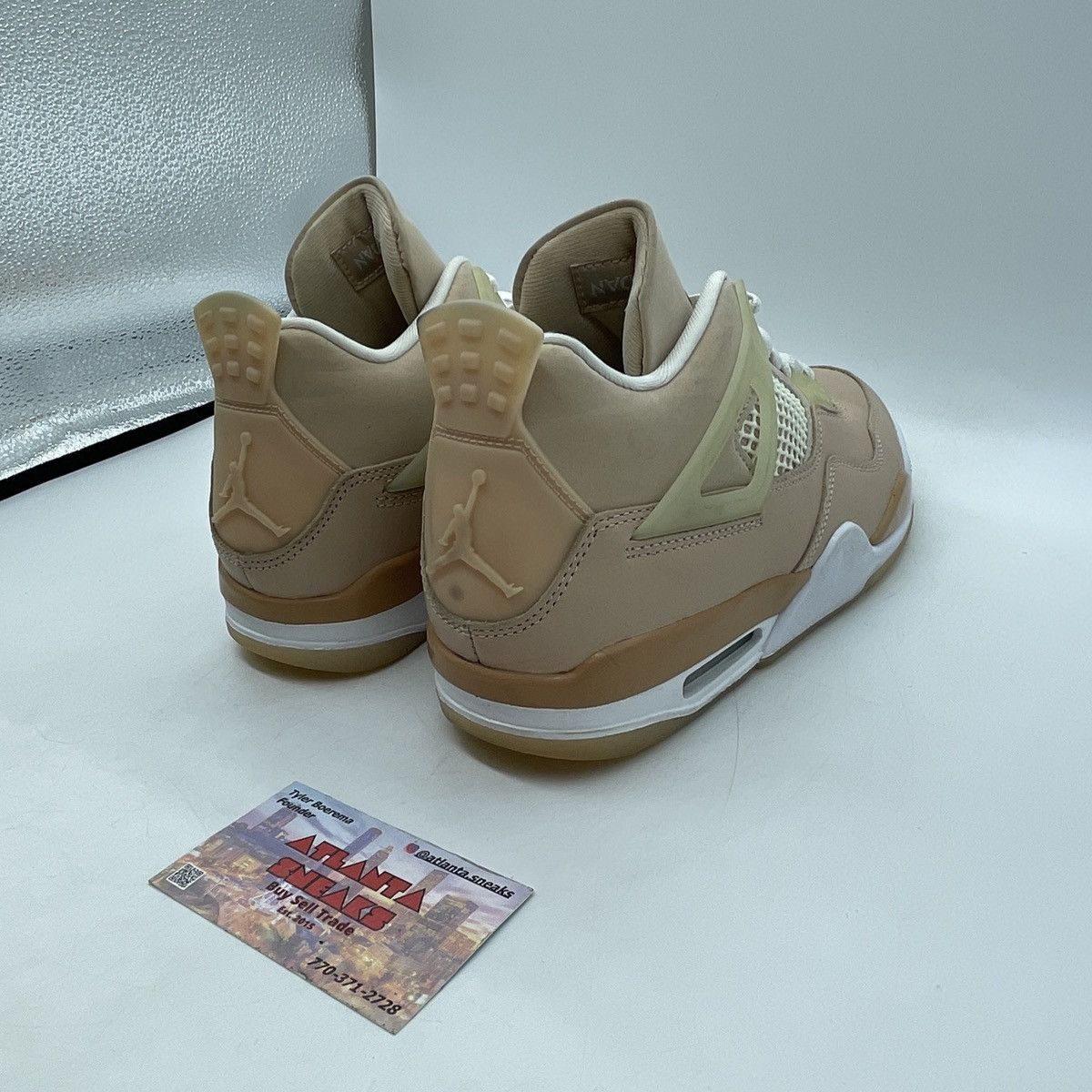 Jordan Brand Wmns air Jordan 4 shimmer Size US 7.5 / IT 37.5 - 5 Thumbnail