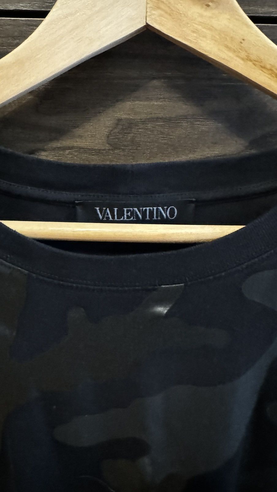 Valentino Valentino black army print t-shirt Size US XXL / EU 58 / 5 - 2 Thumbnail