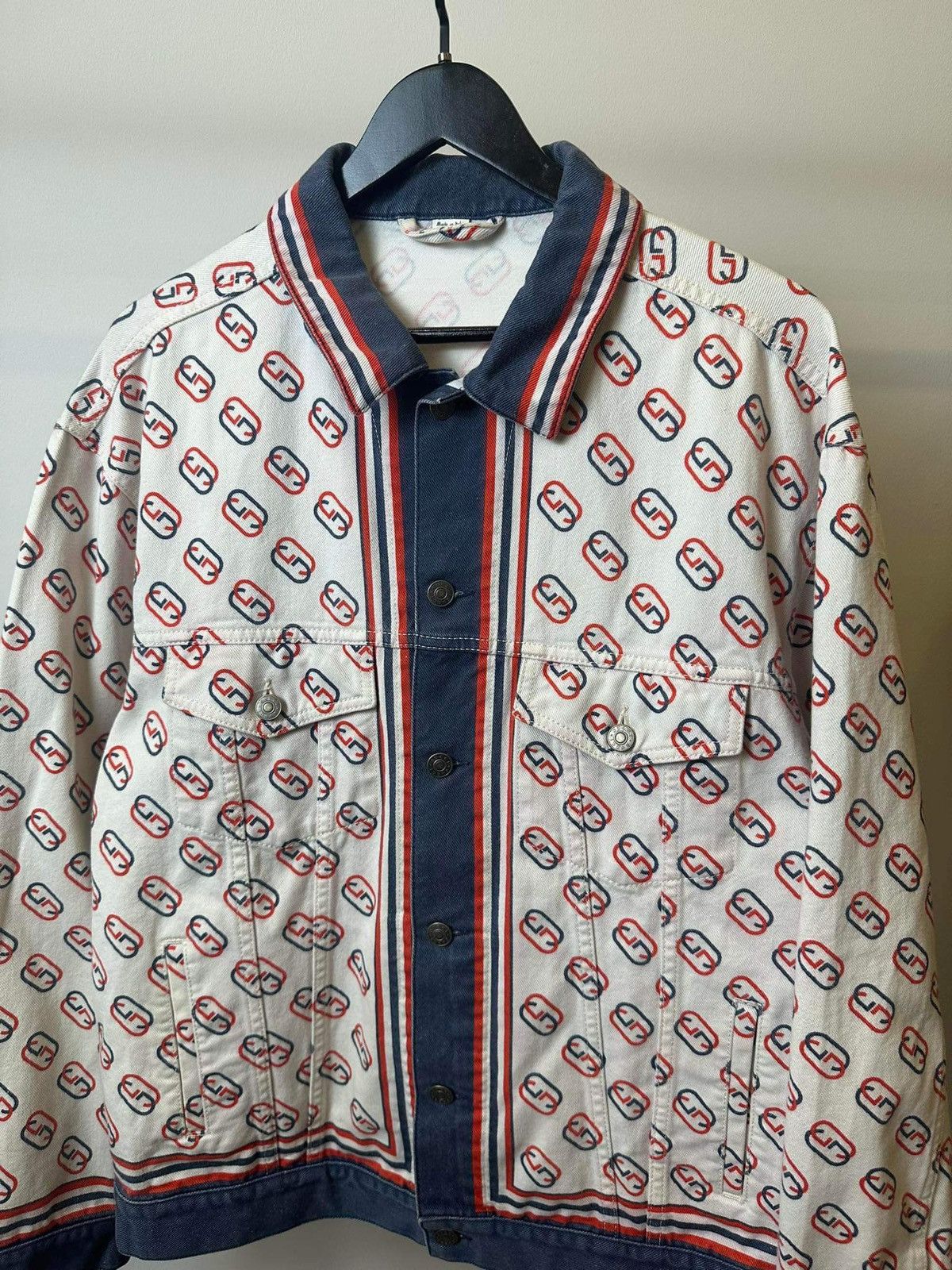 Gucci GUCCI MONOGRAM “GC” JEANS JACKET Size US M / EU 48-50 / 2 - 3 Thumbnail