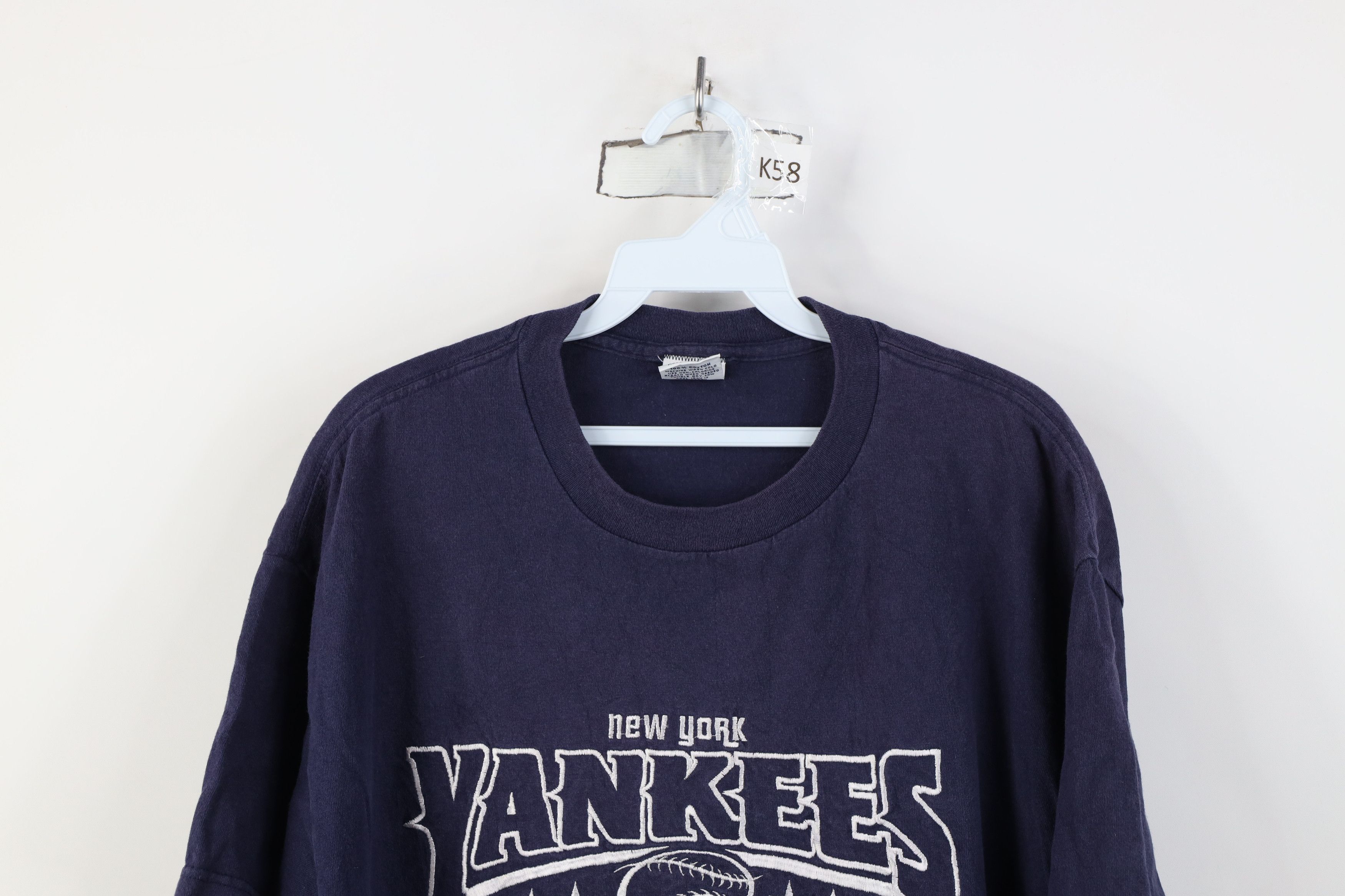 Vintage Vintage 90s New York Yankees Baseball T-Shirt Navy Blue Size US L / EU 52-54 / 3 - 2 Thumbnail