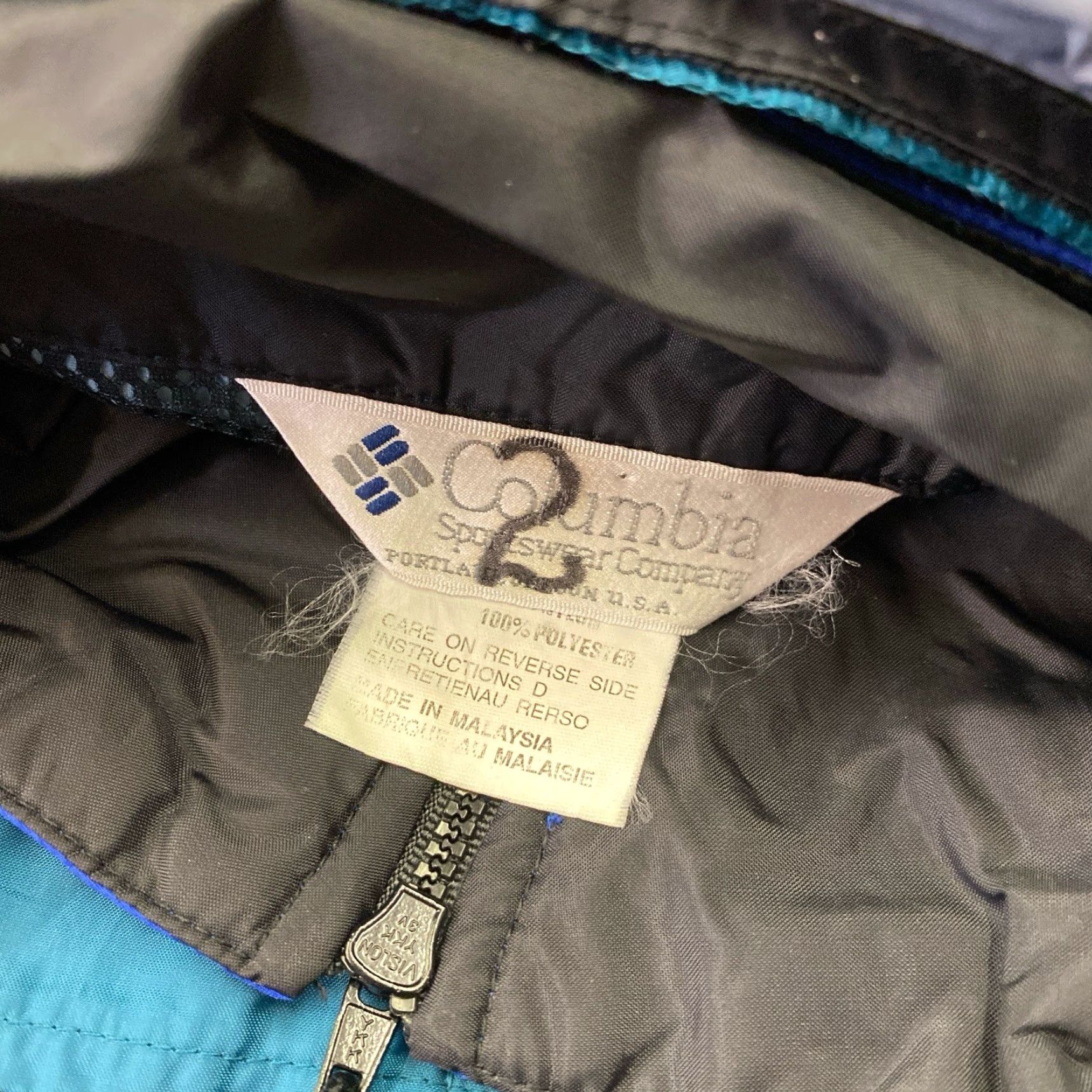 Vintage VINTAGE Columbia Jacket Mens Medium Blue Black Hooded Zip Up 90s Lightweight Windbreaker Regular Size M Mens Size US M / EU 48-50 / 2 - 4 Thumbnail