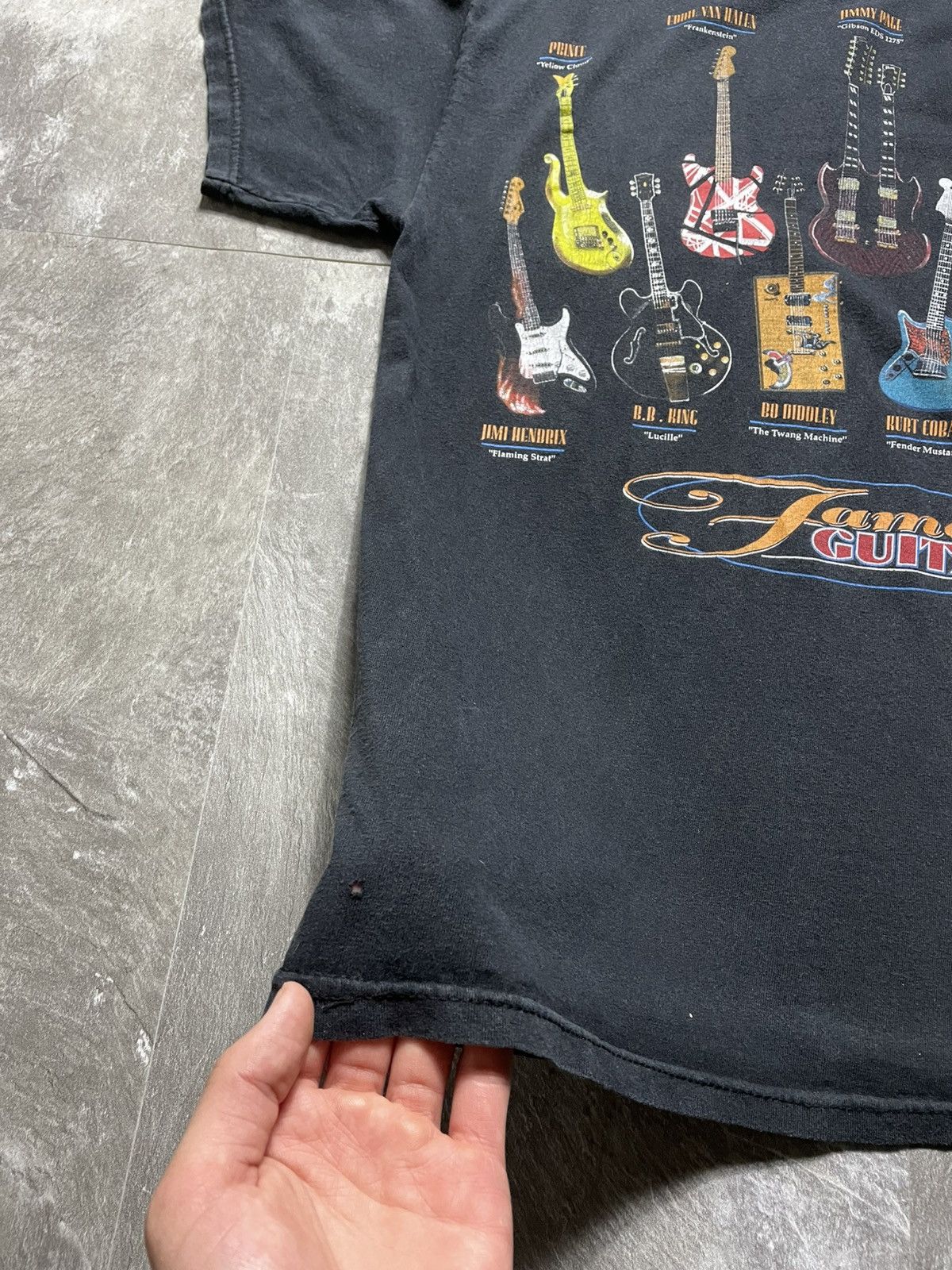 Band Tees Vintage 2000s Famous Guitars Cobain Steve Vai Jimmy Page tee Size US L / EU 52-54 / 3 - 3 Thumbnail