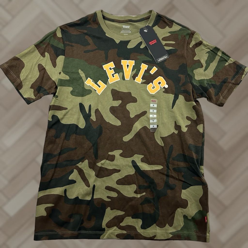 Levi's Levi's Short Sleeve T-Shirt Camouflage Colorful Multicolor Mens S Green Yellow Size US S / EU 44-46 / 1 - 1 Thumbnail