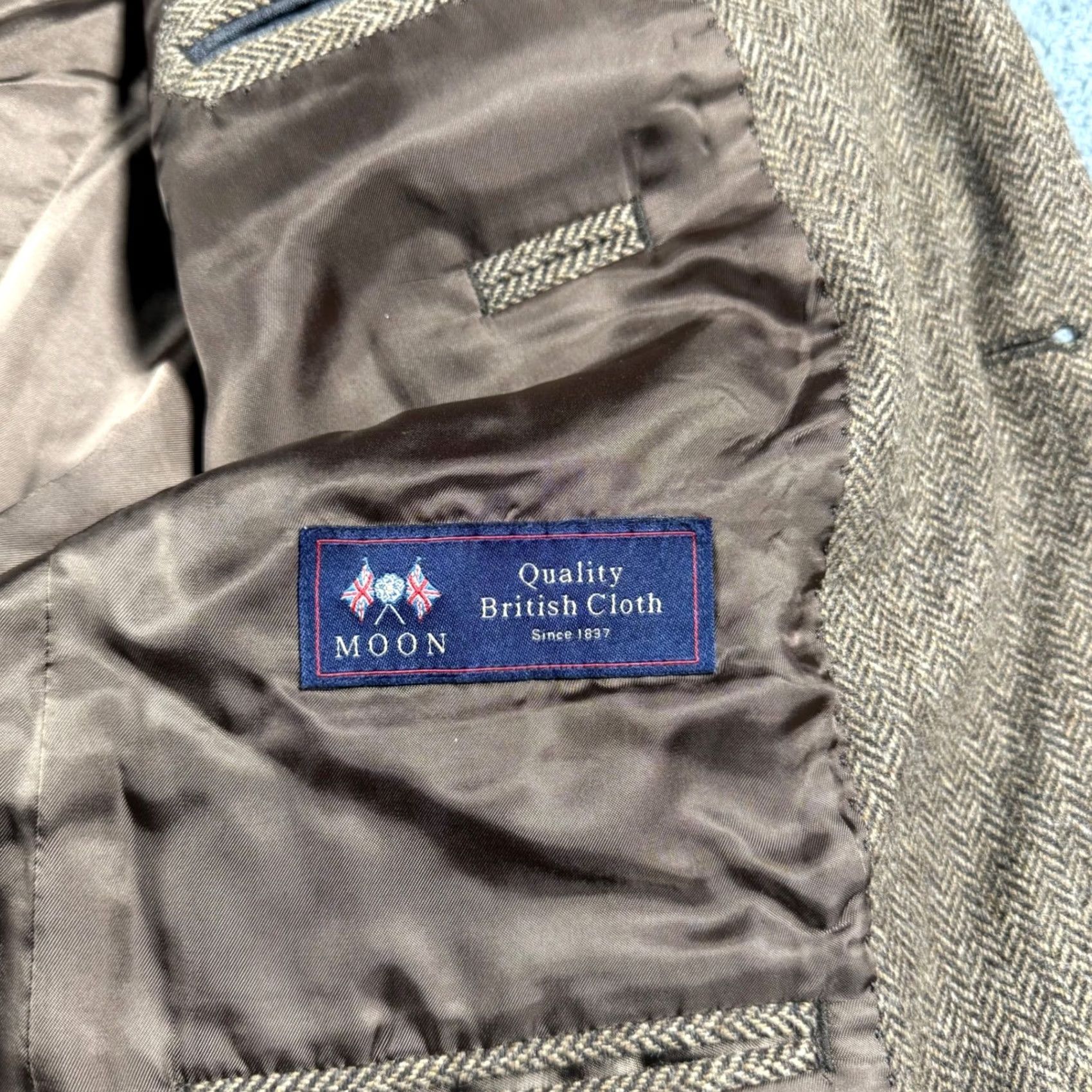 J.Crew Mens J.Crew Ludlow Sport Coat 42R Brown British Wool Herringbone Tweed Size US L / EU 52-54 / 3 - 4 Thumbnail