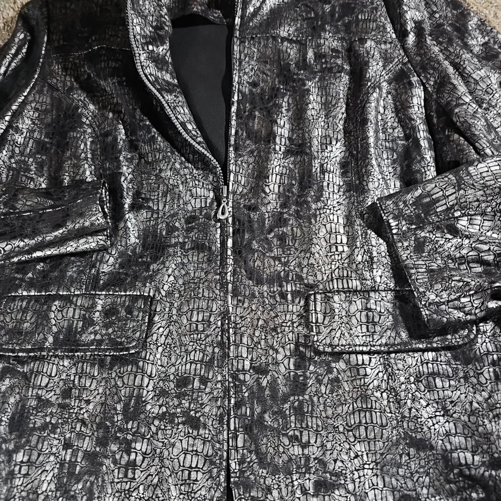 Other Alfred Dunner Women's Jacket 18W Metallic Snakeskin Pattern Size XXL / US 16-18 / IT 52-54 - 2 Thumbnail